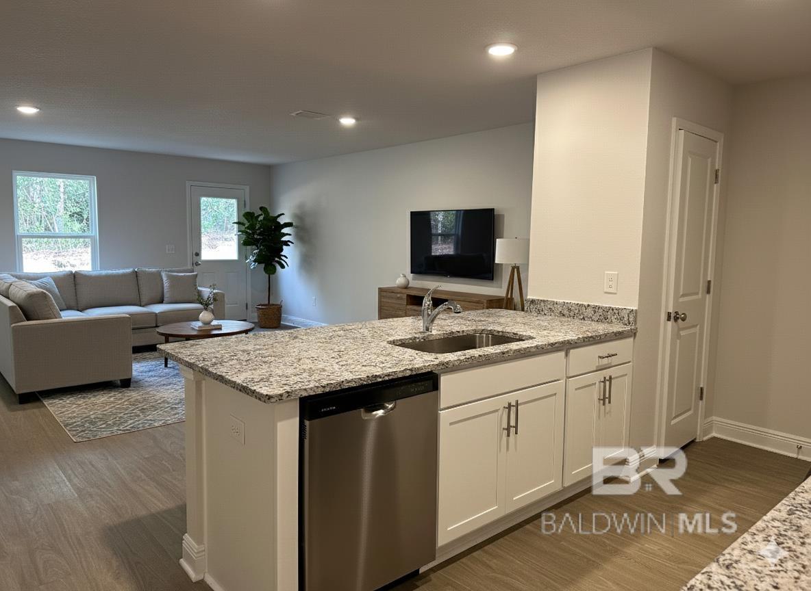 Cantonment, FL, 32533