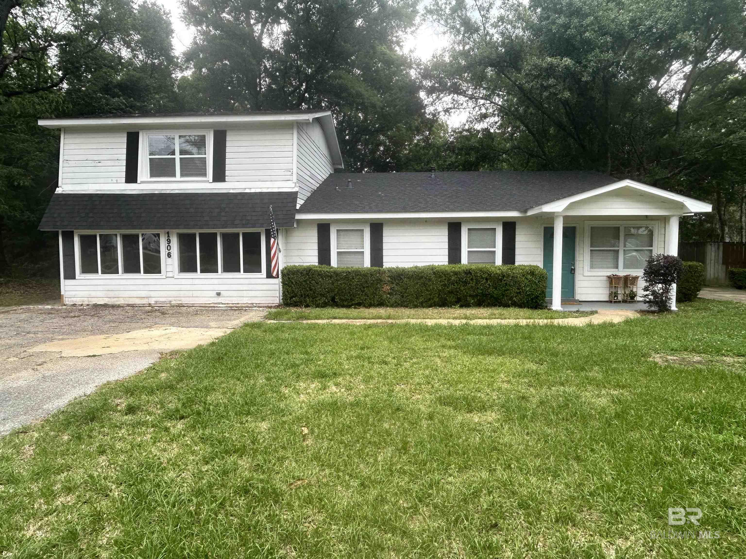 https://zimg.paragon.ice.com/ParagonImages/Property/PG/BCAR/390911/18/0/0/a1d7fafa365b247423c6c26700700bfb/7/3463c1c4e78fc0c28402d8a9f4e536f0/390911-1cba08f4-90b2-474d-a656-b97bbc723c83.JPG