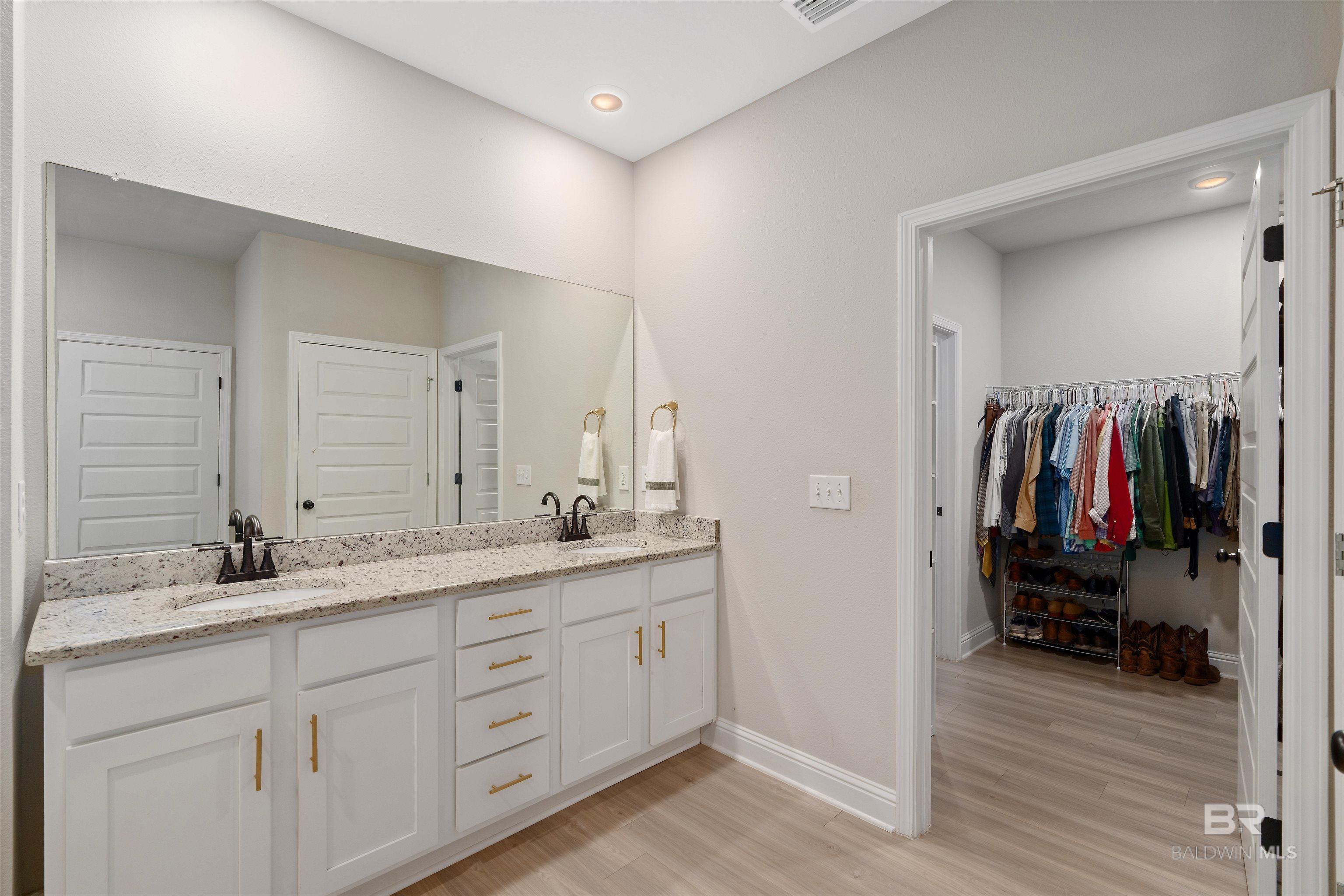 9396 Swan Point Road, Daphne, AL, 36526