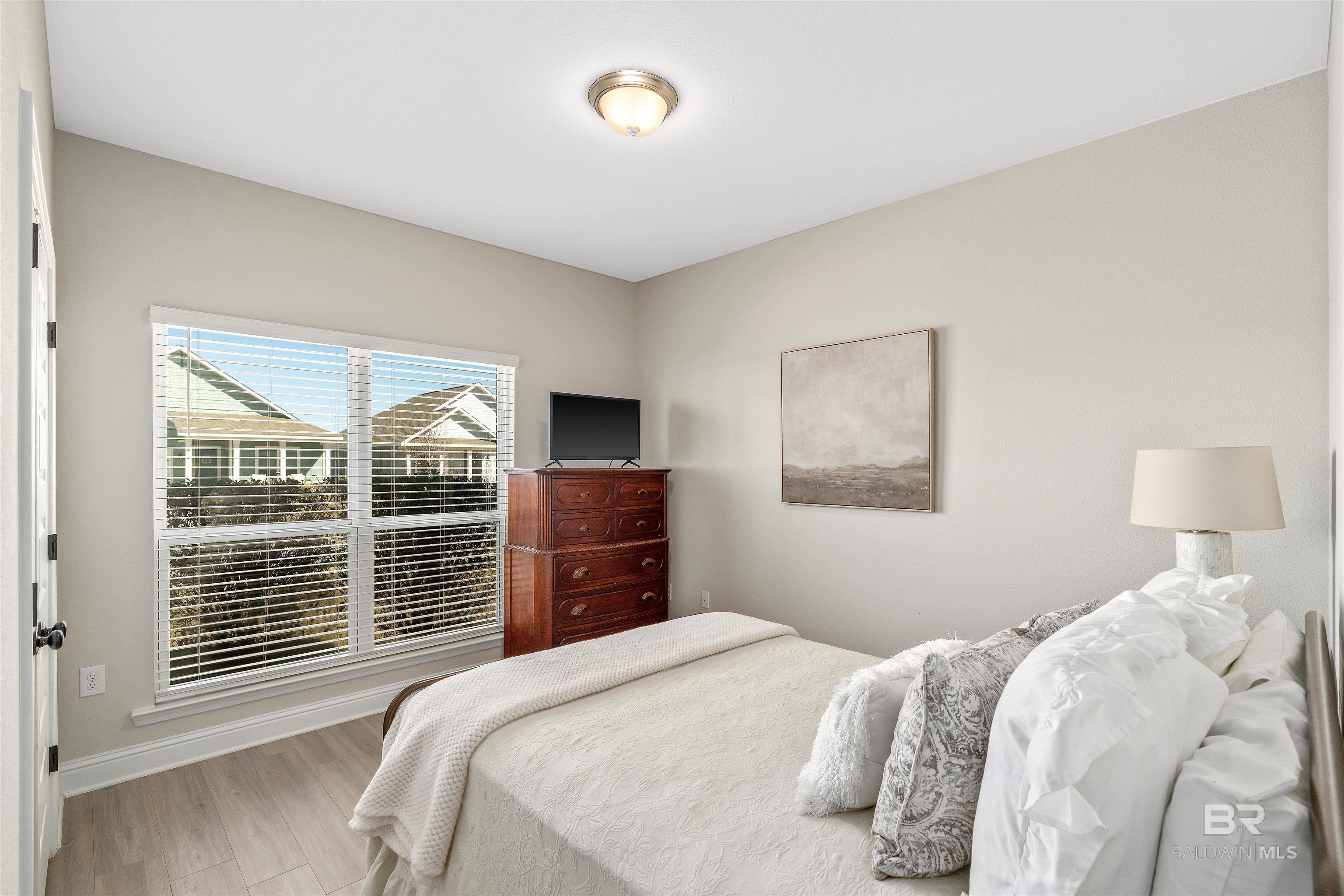 9396 Swan Point Road, Daphne, AL, 36526