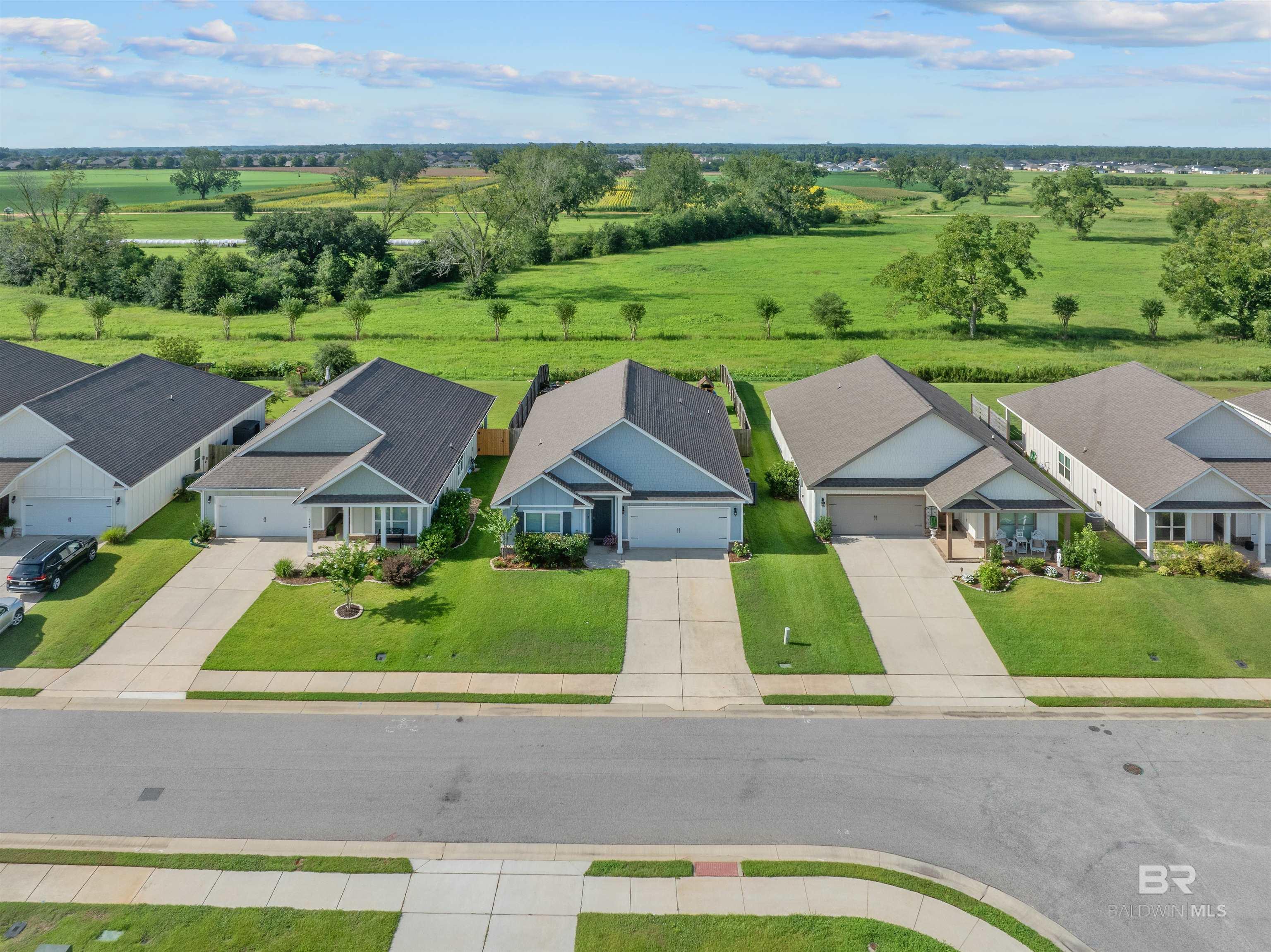 9396 Swan Point Road, Daphne, AL, 36526