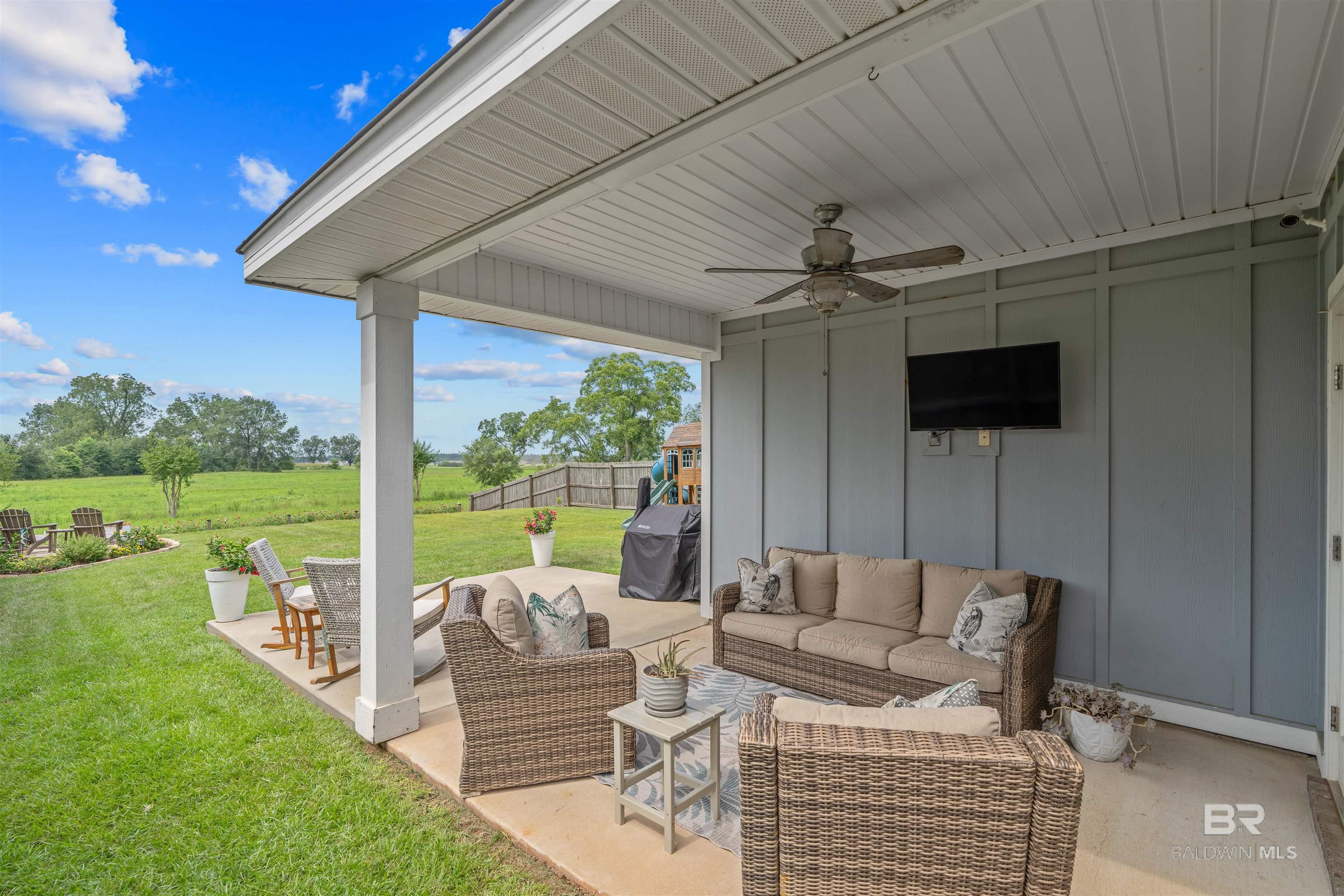 9396 Swan Point Road, Daphne, AL, 36526