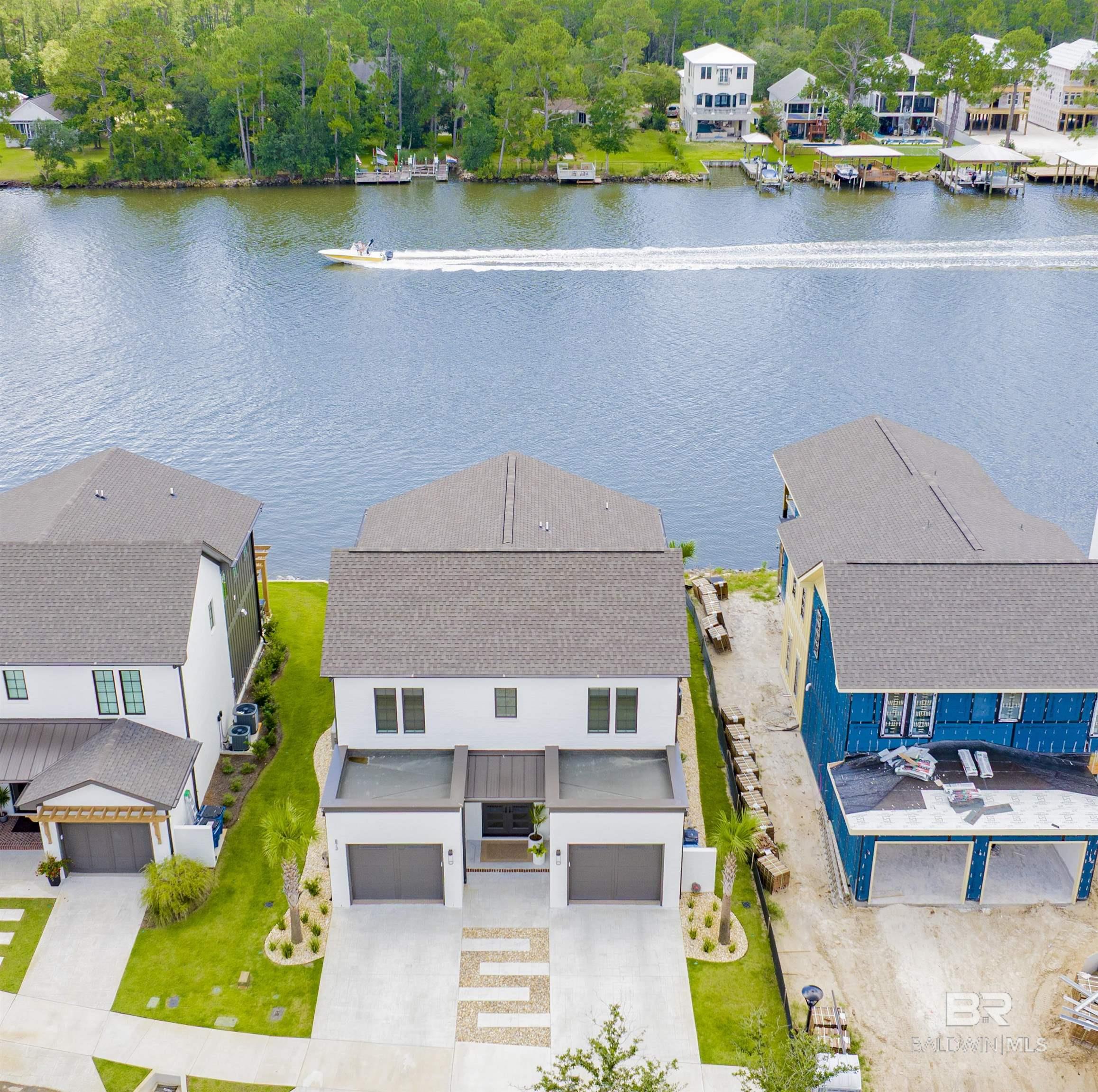 Large Homes for Sale in Gulf Shores