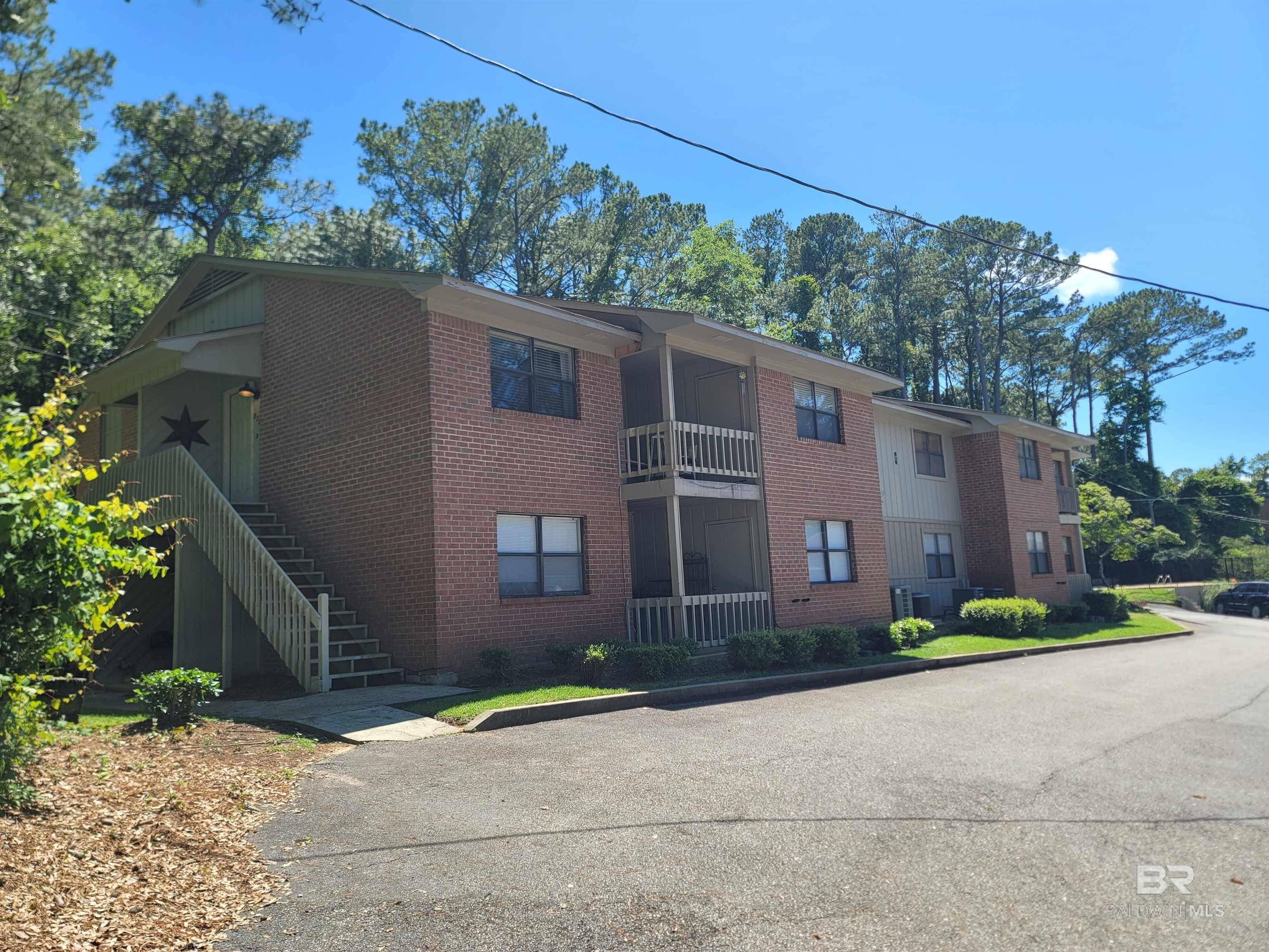 Daphne High School - Homes For Sale