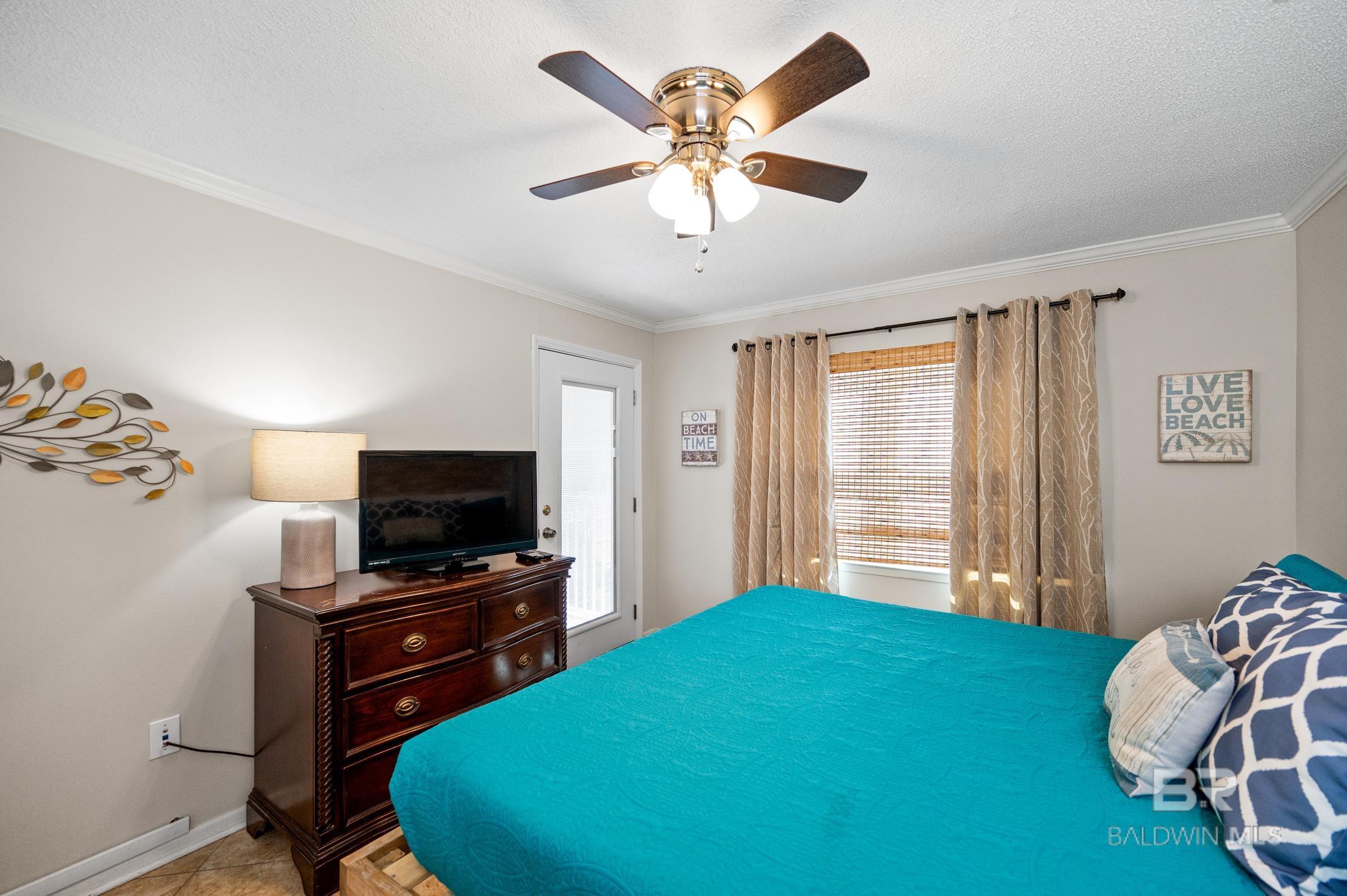 913 W Beach Boulevard UNIT b33, Gulf Shores, AL, 36542