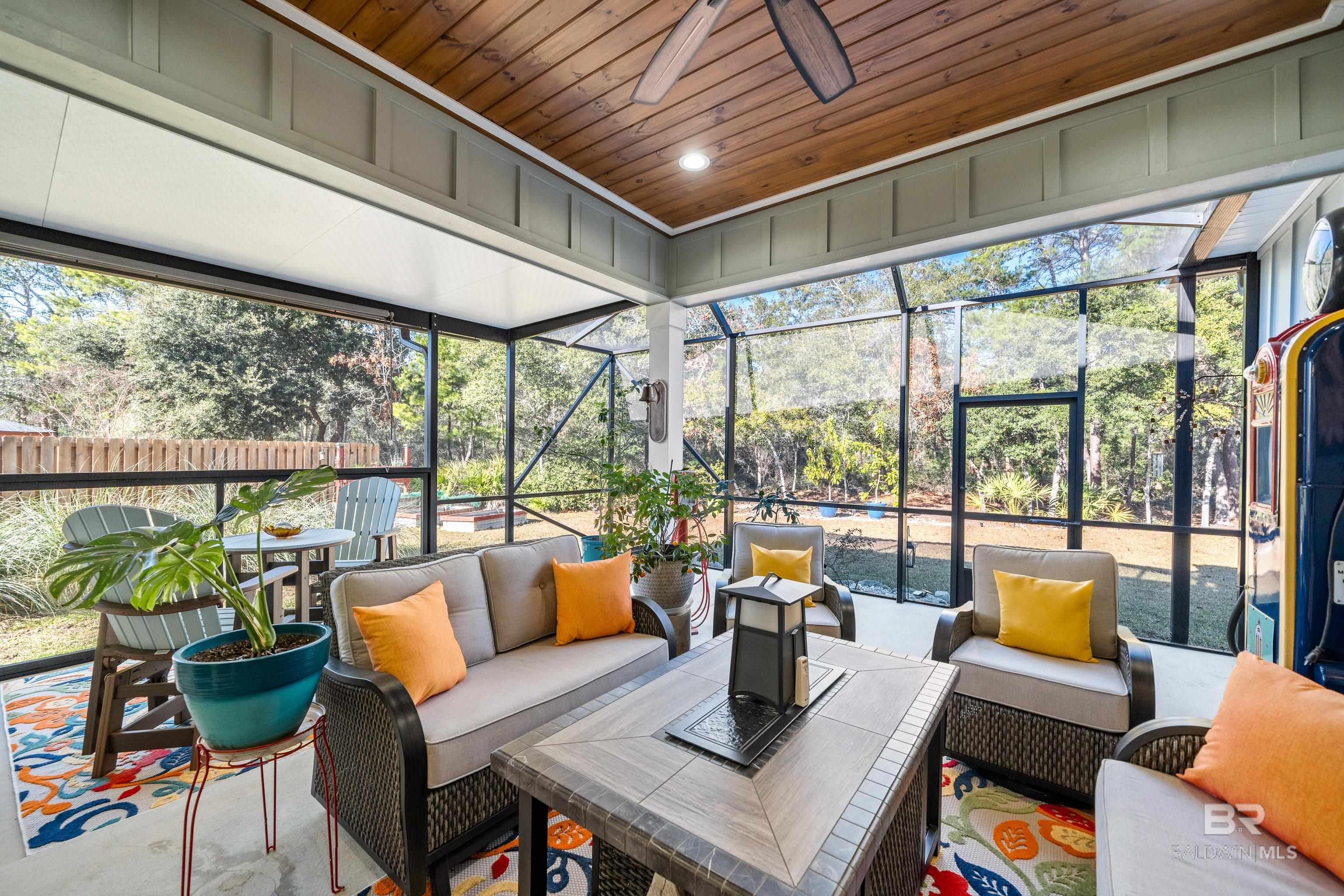 https://zimg.paragon.ice.com/ParagonImages/Property/PG/BCAR/391157/26/0/0/c02ec108ff38e43329b4db68d0186164/7/b92f573e6fe41e5f5f1226e9aa265d16/391157-fc54674d-ad8e-485a-a320-32768337d65e.JPG