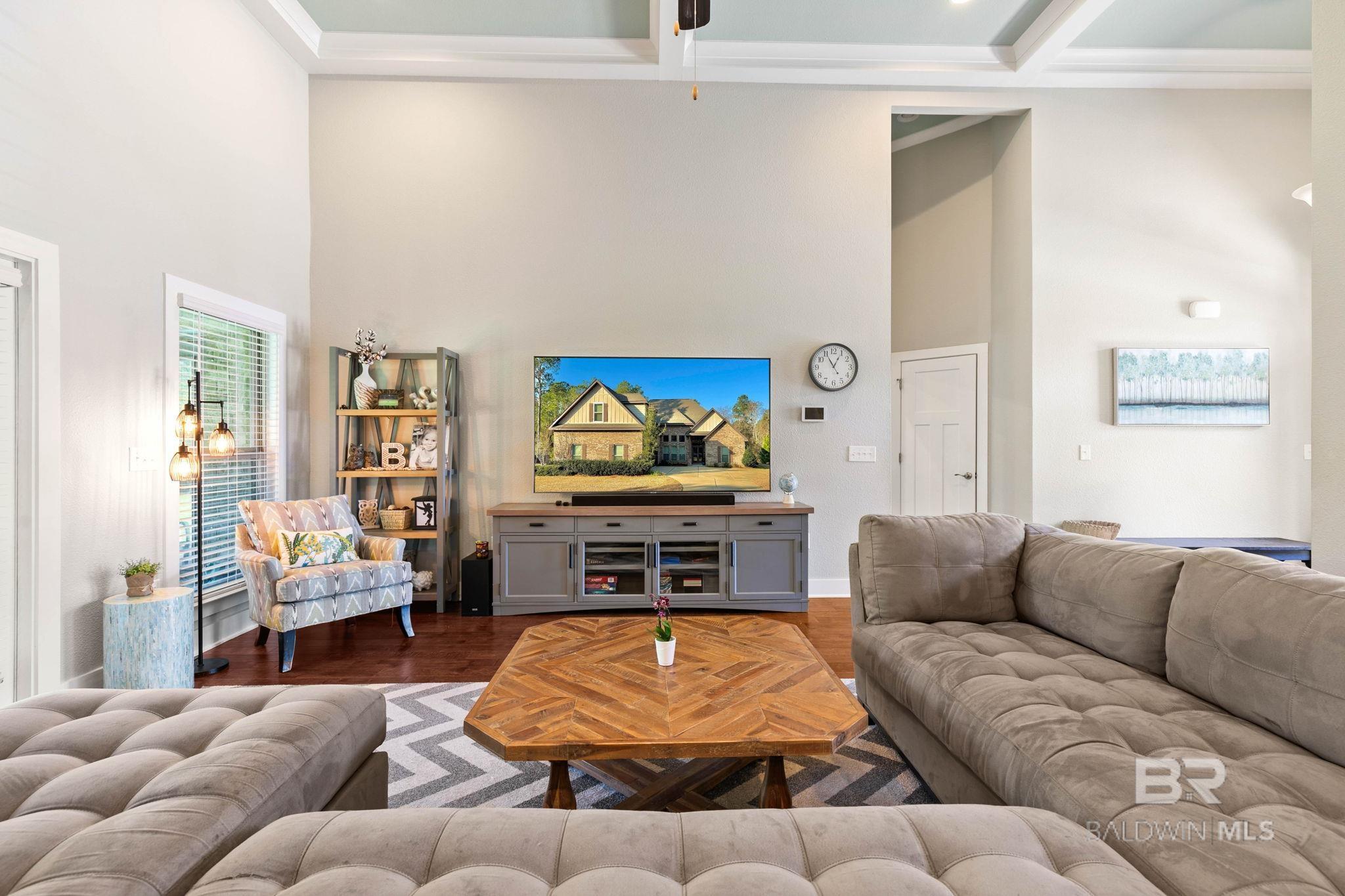 https://zimg.paragon.ice.com/ParagonImages/Property/PG/BCAR/391320/3/0/0/036ce150e352d8c42ca283ccf4df551d/7/4567b22c50352890678d921a3a446812/391320-72cf8e64-9dd5-4872-893f-f78bf11af315.JPG