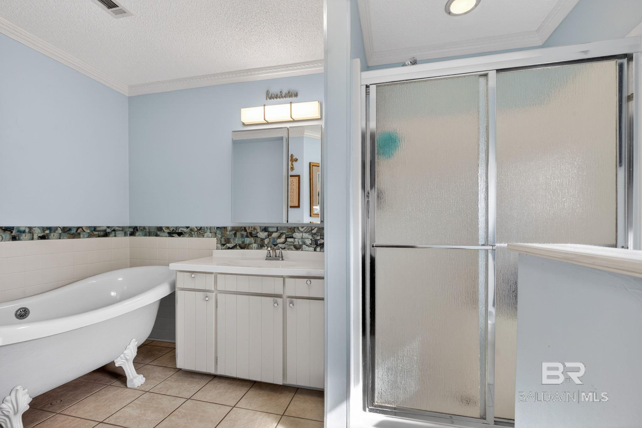 26563 Carondelette Drive, Orange Beach, AL, 36561