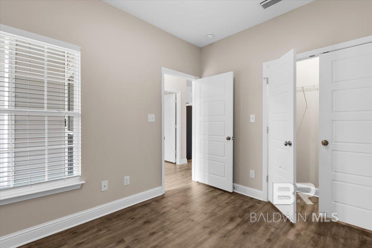 https://zimg.paragon.ice.com/ParagonImages/Property/PG/BCAR/391391/17/0/0/0b5a7286d5d01738fe09a1f32817a63b/7/b8d4aad44be535205ad49e4fb5329a95/391391-eeda49bc-b5ec-4a99-a799-eaee963667c3.JPG
