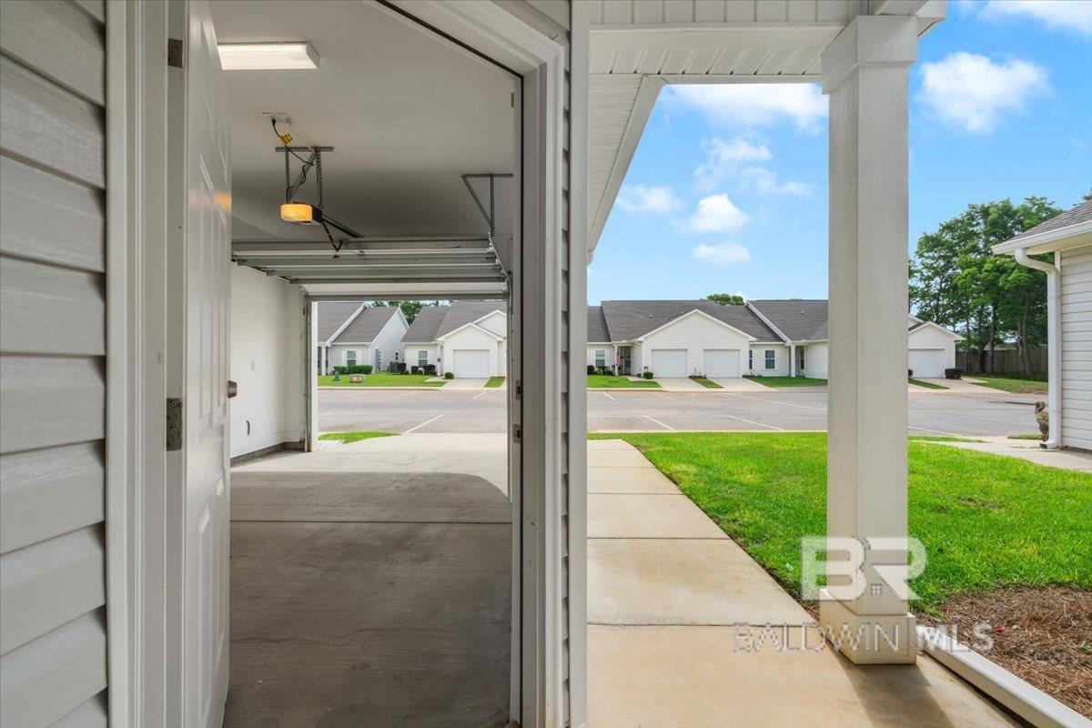 https://zimg.paragon.ice.com/ParagonImages/Property/PG/BCAR/391391/26/0/0/00288e1365277a78ac0f7a996e81abc7/7/b8d4aad44be535205ad49e4fb5329a95/391391-cf196eee-72ee-4186-9a90-a86a8c87e96a.JPG