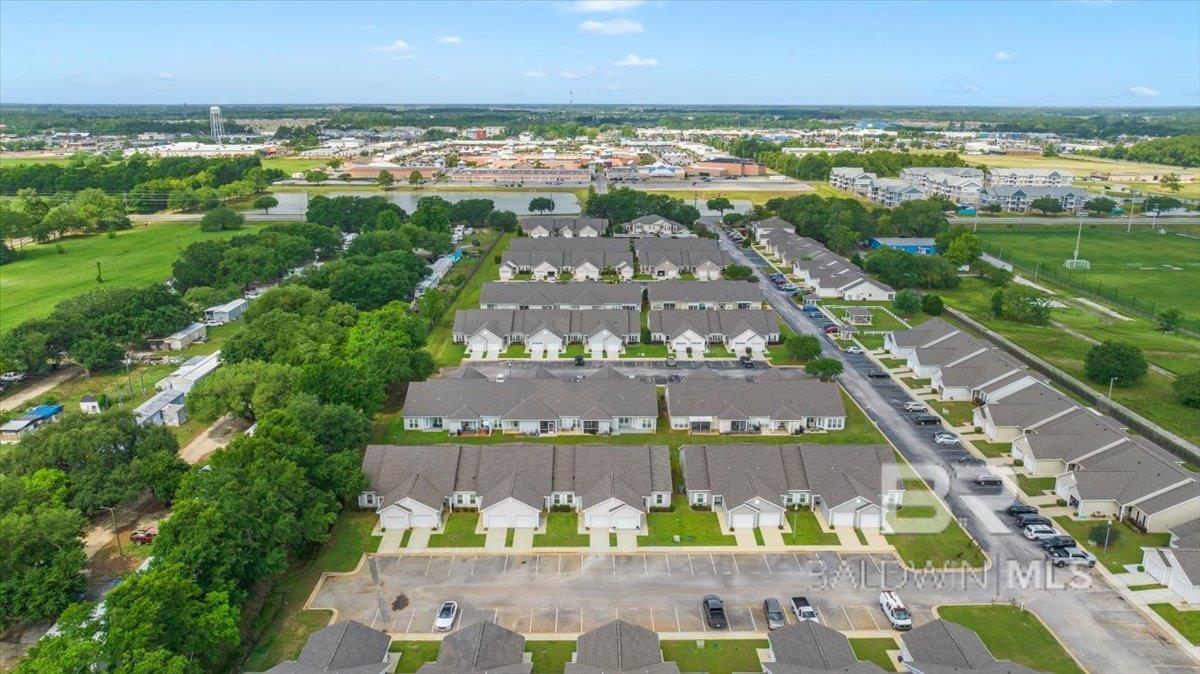 https://zimg.paragon.ice.com/ParagonImages/Property/PG/BCAR/391391/29/0/0/84b8c3072970d1c3da31455ed35ba3f4/7/b8d4aad44be535205ad49e4fb5329a95/391391-3c84f479-717e-4070-ba53-5fd5cd932956.JPG