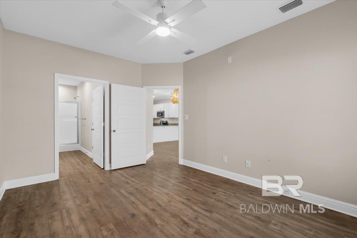 https://zimg.paragon.ice.com/ParagonImages/Property/PG/BCAR/391391/9/0/0/4e60a3225e5c0dc7bc937fcd0634aad9/7/b8d4aad44be535205ad49e4fb5329a95/391391-0da33839-3694-4a47-8047-b34049e0d0ba.JPG