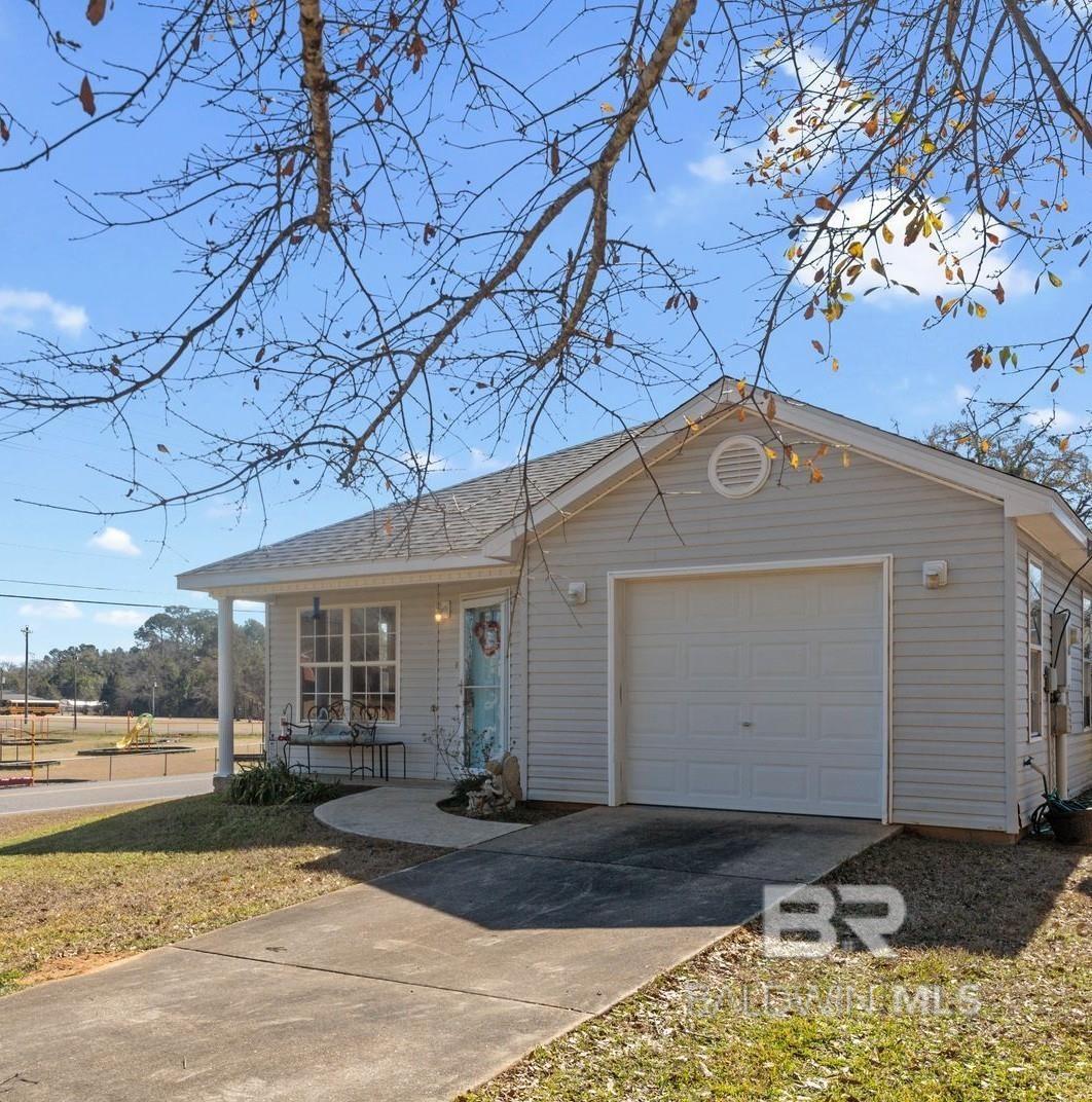 18990 E Hammond Street, Robertsdale, AL, 36567