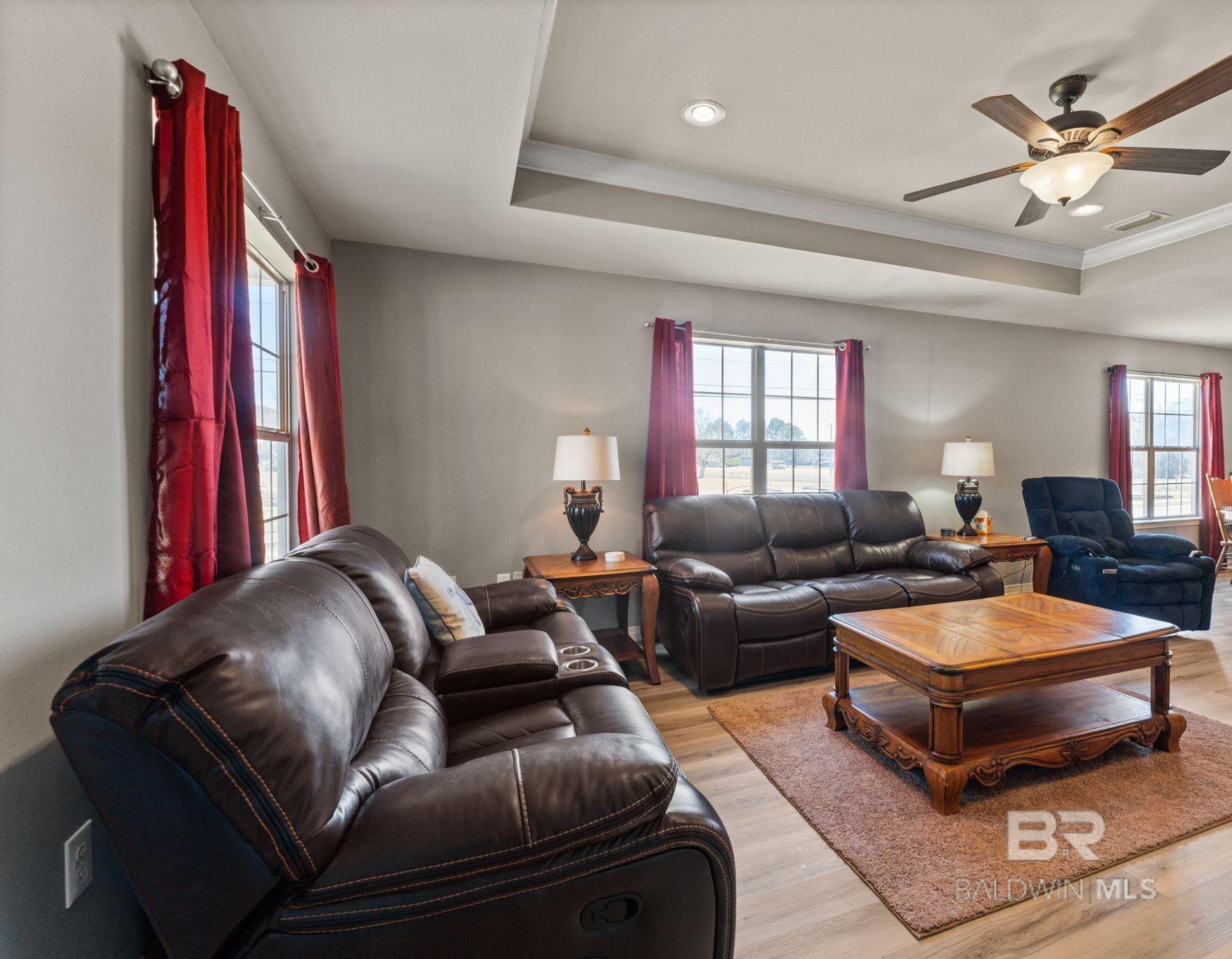 18990 E Hammond Street, Robertsdale, AL, 36567