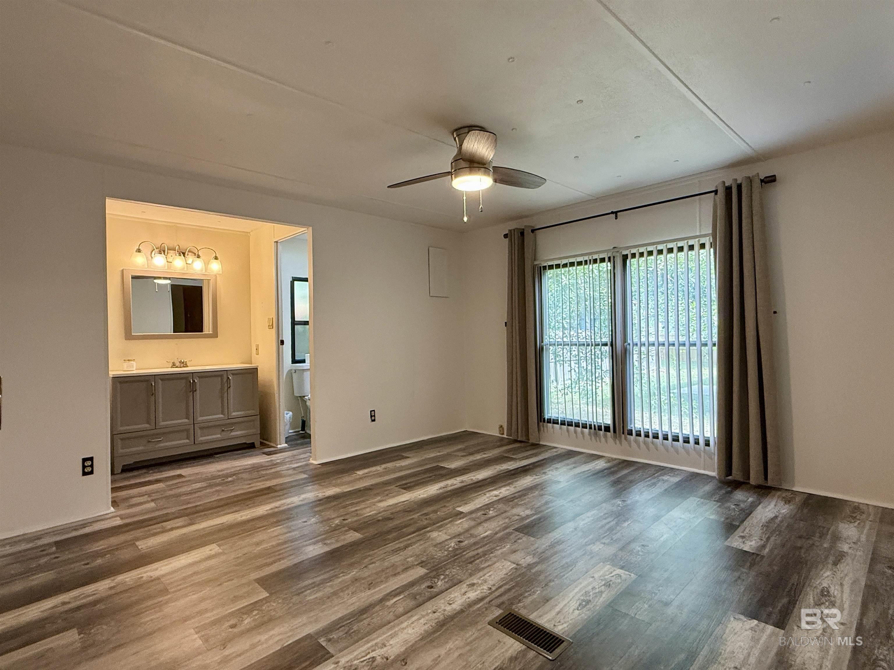 1326 Ridgewood Drive, Lillian, AL, 36549