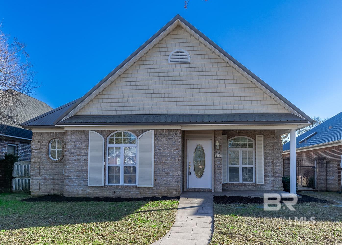 214 Hawthorne Circle