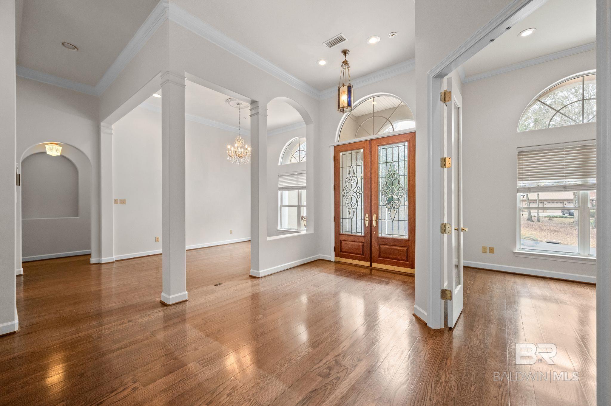 https://zimg.paragon.ice.com/ParagonImages/Property/PG/BCAR/391641/12/0/0/f374b69013e0b78ce755302ab6878347/7/da3f4877e41e2bed74463935dd4e42be/391641-56fff91a-1958-4ca2-9f28-38f6e71a9045.JPG
