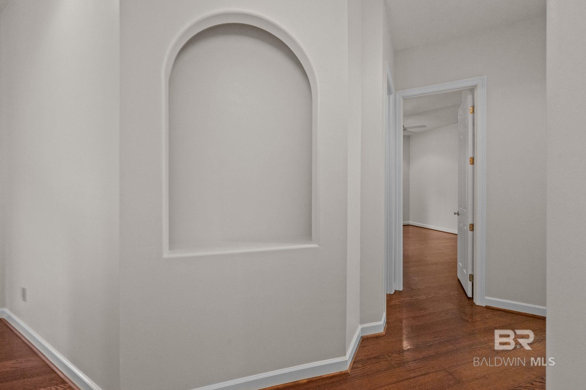 https://zimg.paragon.ice.com/ParagonImages/Property/PG/BCAR/391641/29/0/0/93e95525026d75396ce68ef91e2eff4f/7/da3f4877e41e2bed74463935dd4e42be/391641-007ef2ae-c9cd-4ba3-bf5f-9176bf28103a.JPG