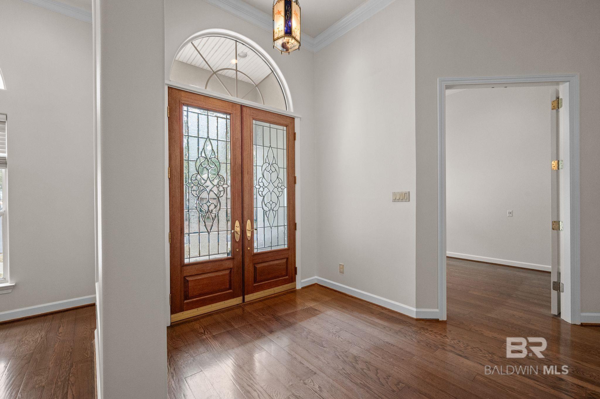 https://zimg.paragon.ice.com/ParagonImages/Property/PG/BCAR/391641/9/0/0/2b88ffabf4da41f48730c5f8fec11095/7/da3f4877e41e2bed74463935dd4e42be/391641-db82e0d4-d184-4d40-a1d1-c083c1e28a33.JPG