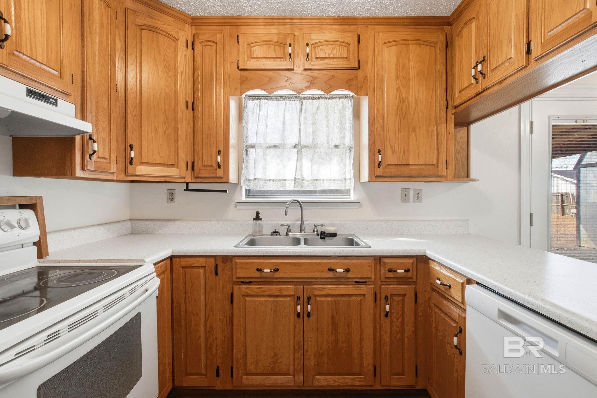 104 Thorndale Place, Atmore, AL, 36502