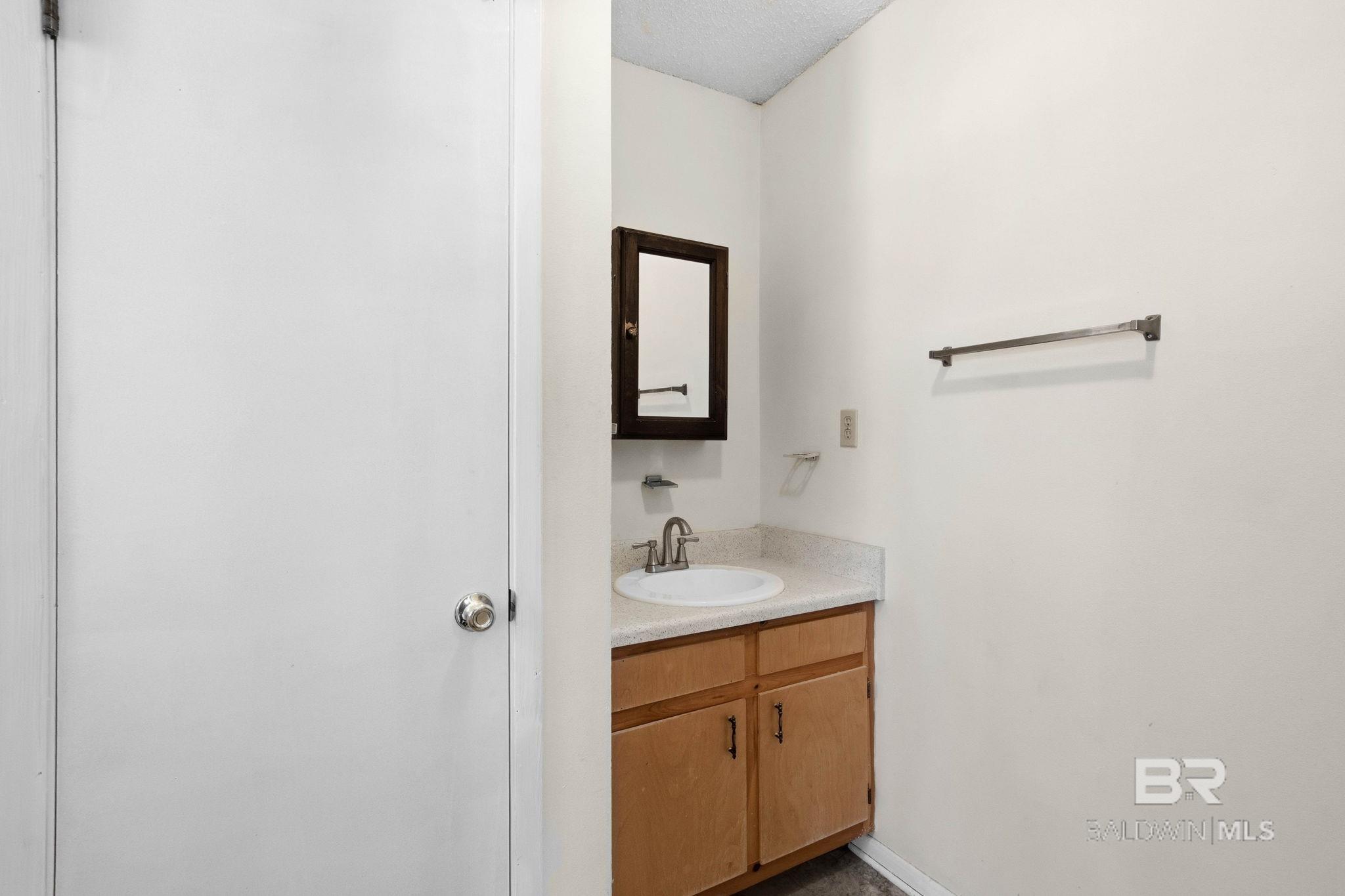 104 Thorndale Place, Atmore, AL, 36502