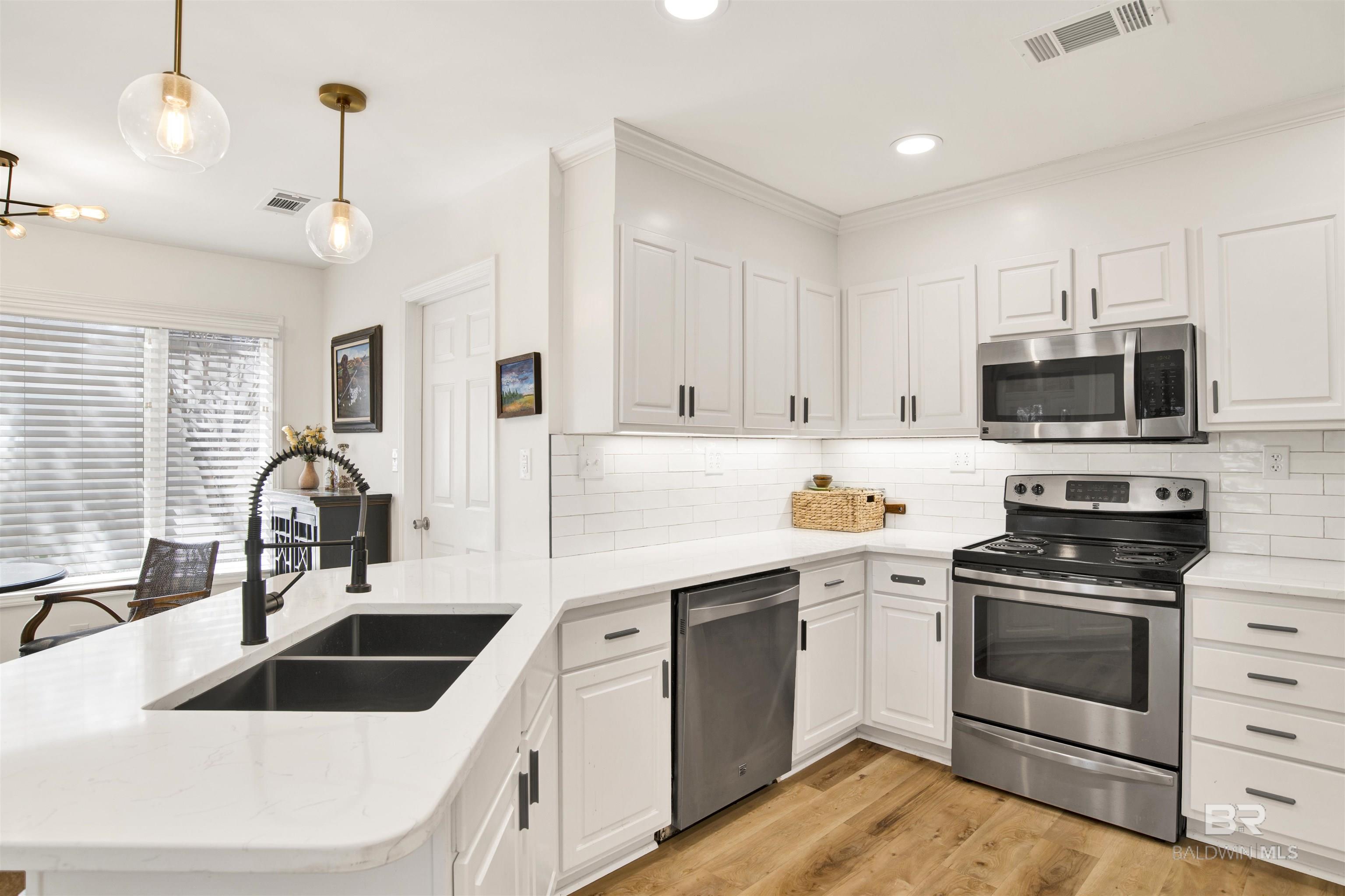 604 Saint Andrews Drive, Gulf Shores, AL, 36542