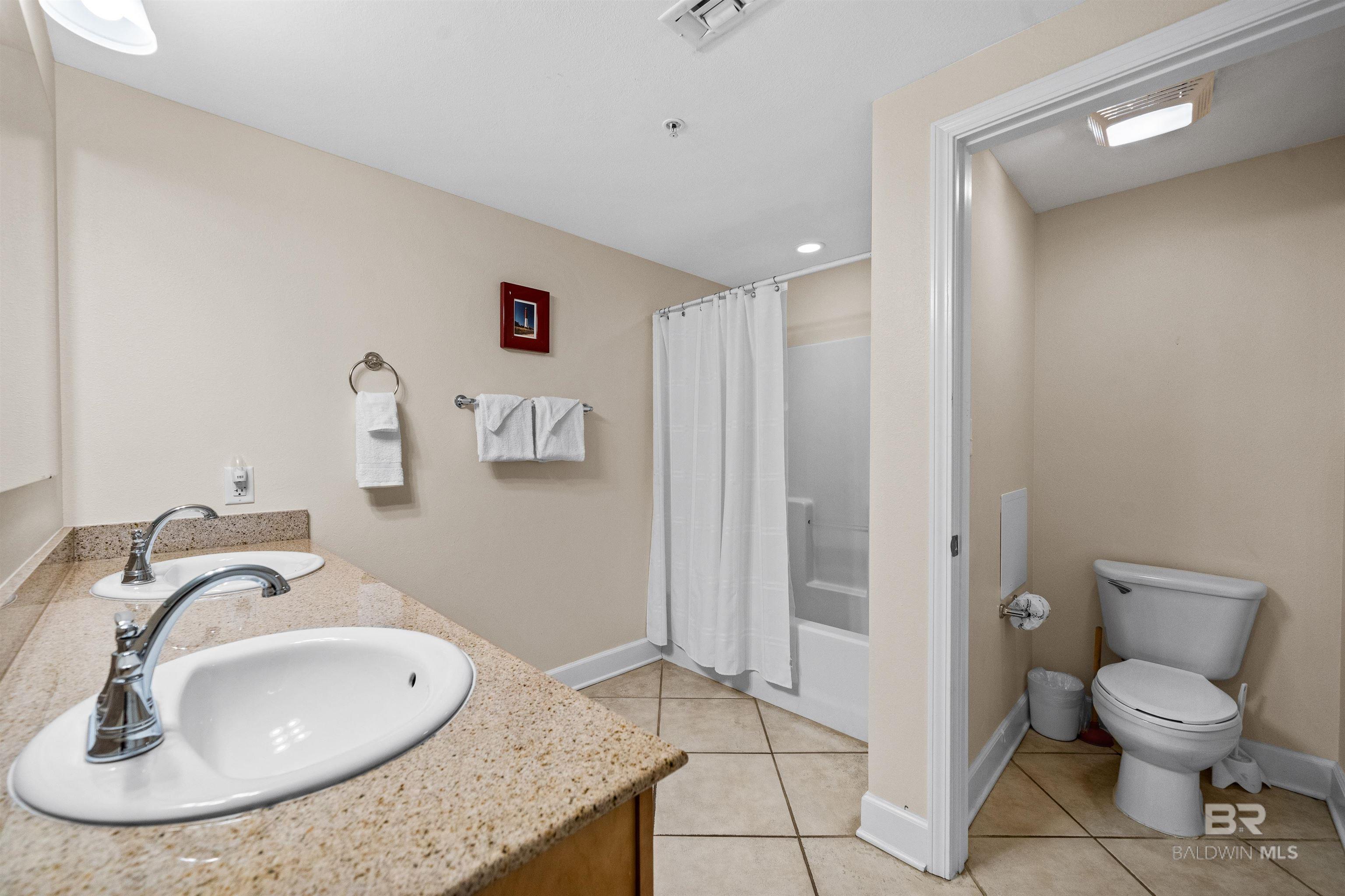 1524 W Beach Boulevard UNIT 301, Gulf Shores, AL, 36542
