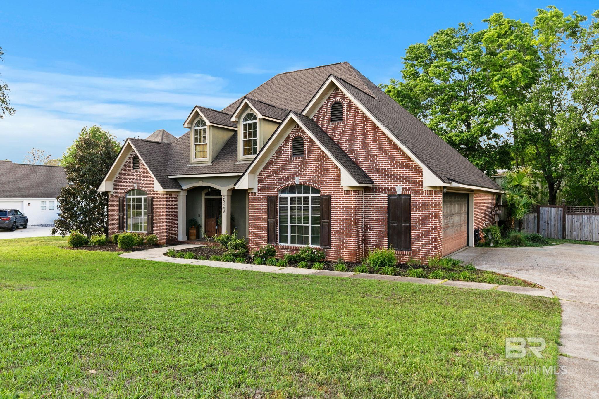 25489 Ravenwood Circle