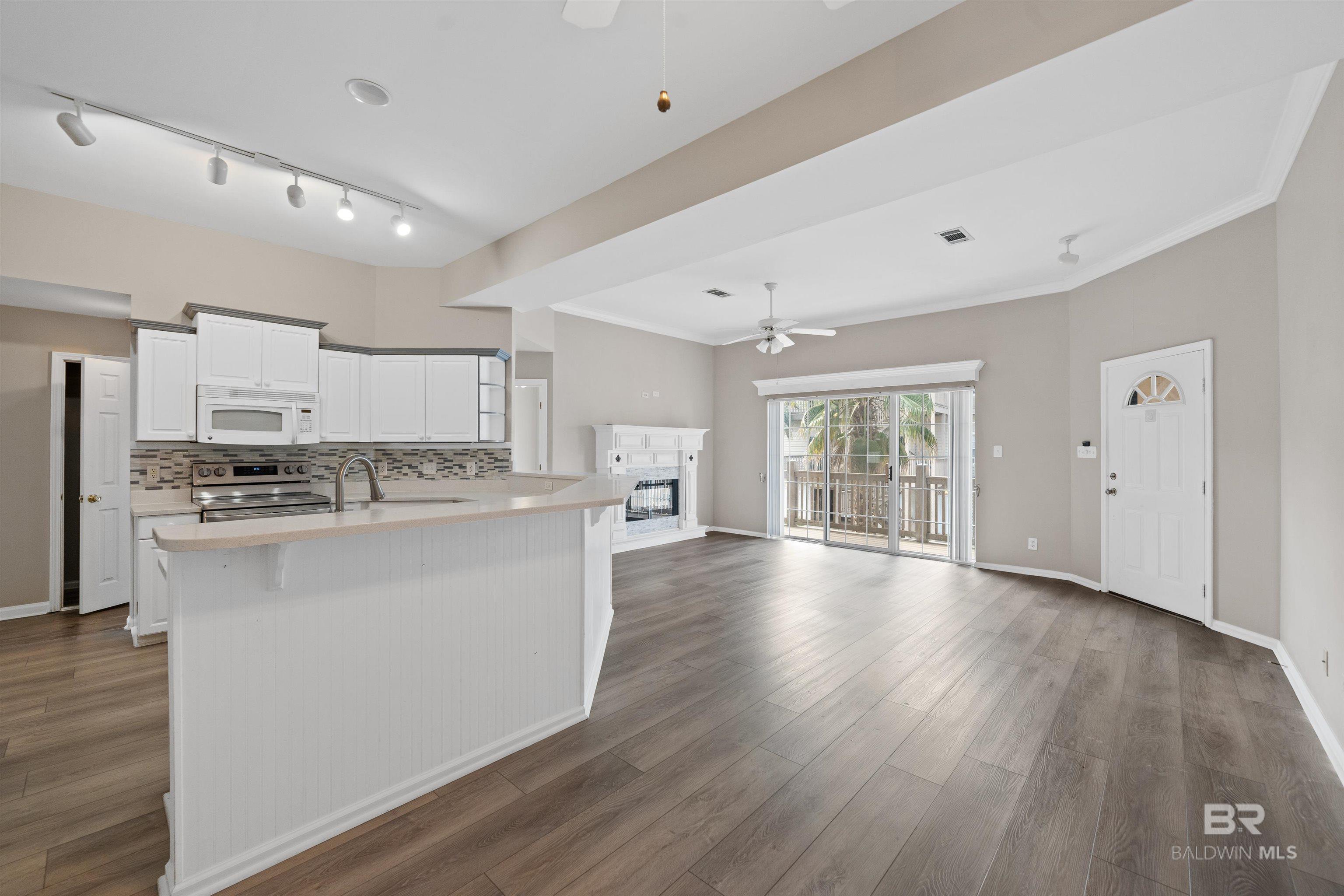 4 Yacht Club Drive UNIT 31, Daphne, AL, 36526