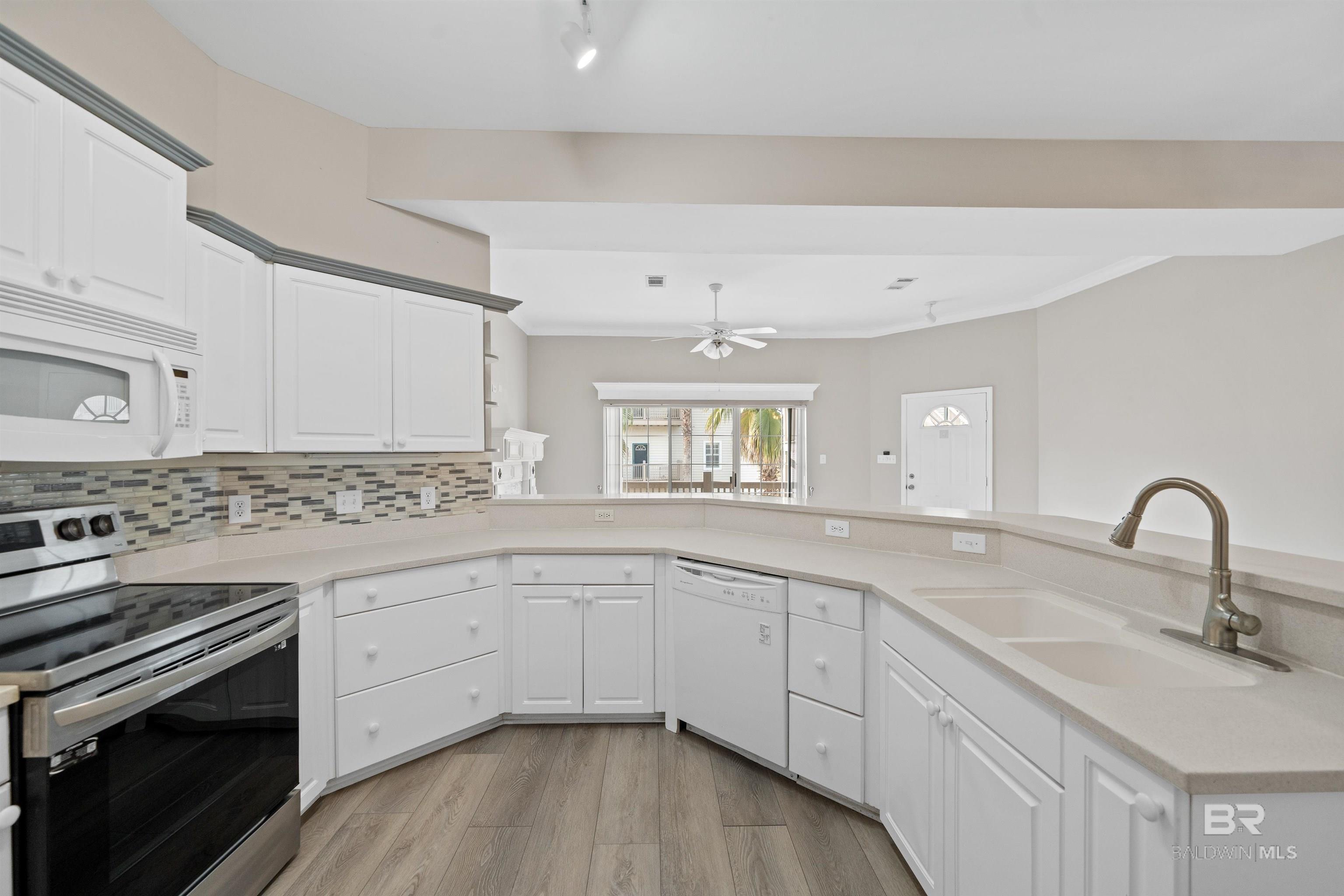 4 Yacht Club Drive UNIT 31, Daphne, AL, 36526