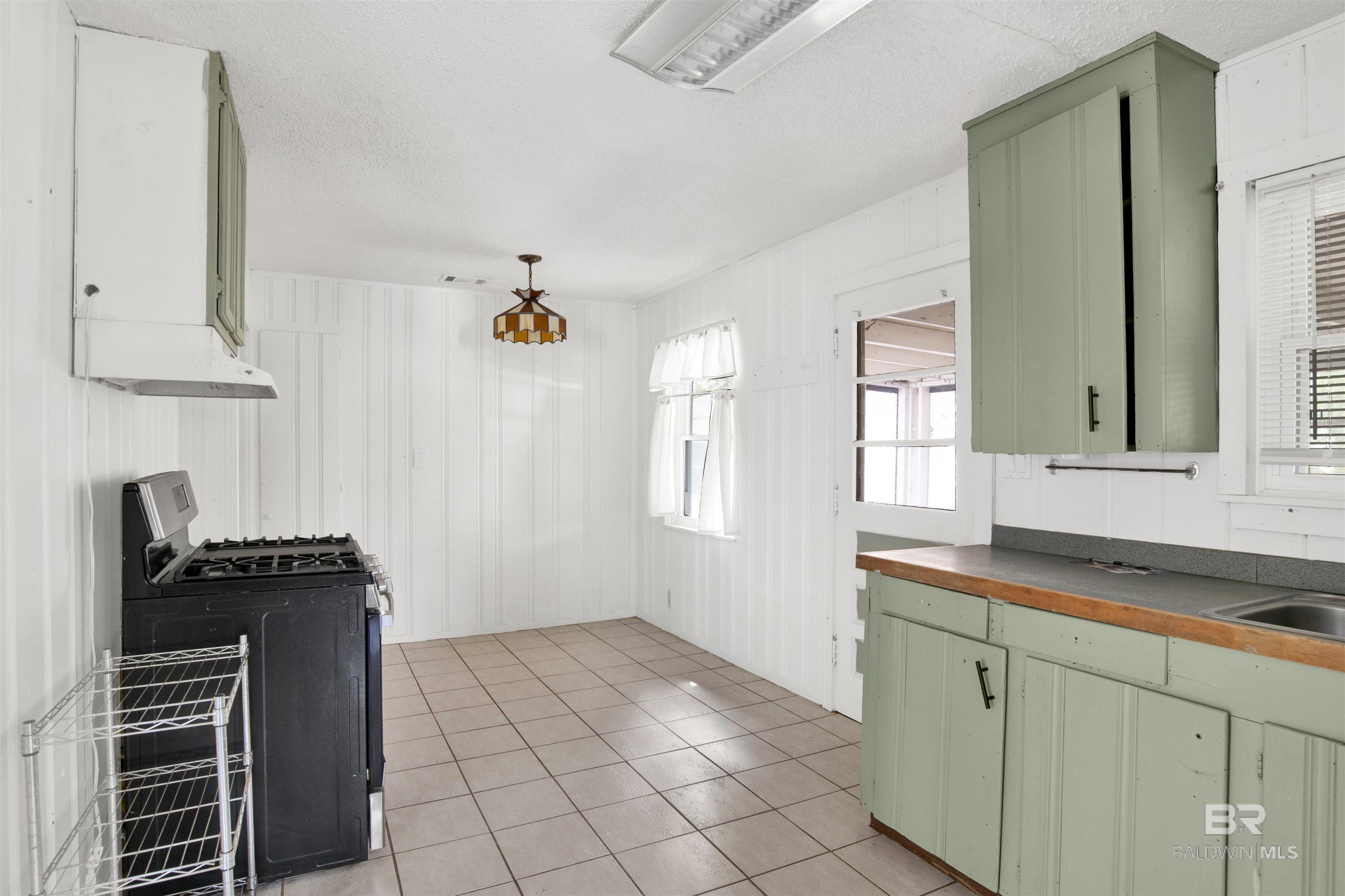 54 Nichols Avenue, Fairhope, AL, 36532