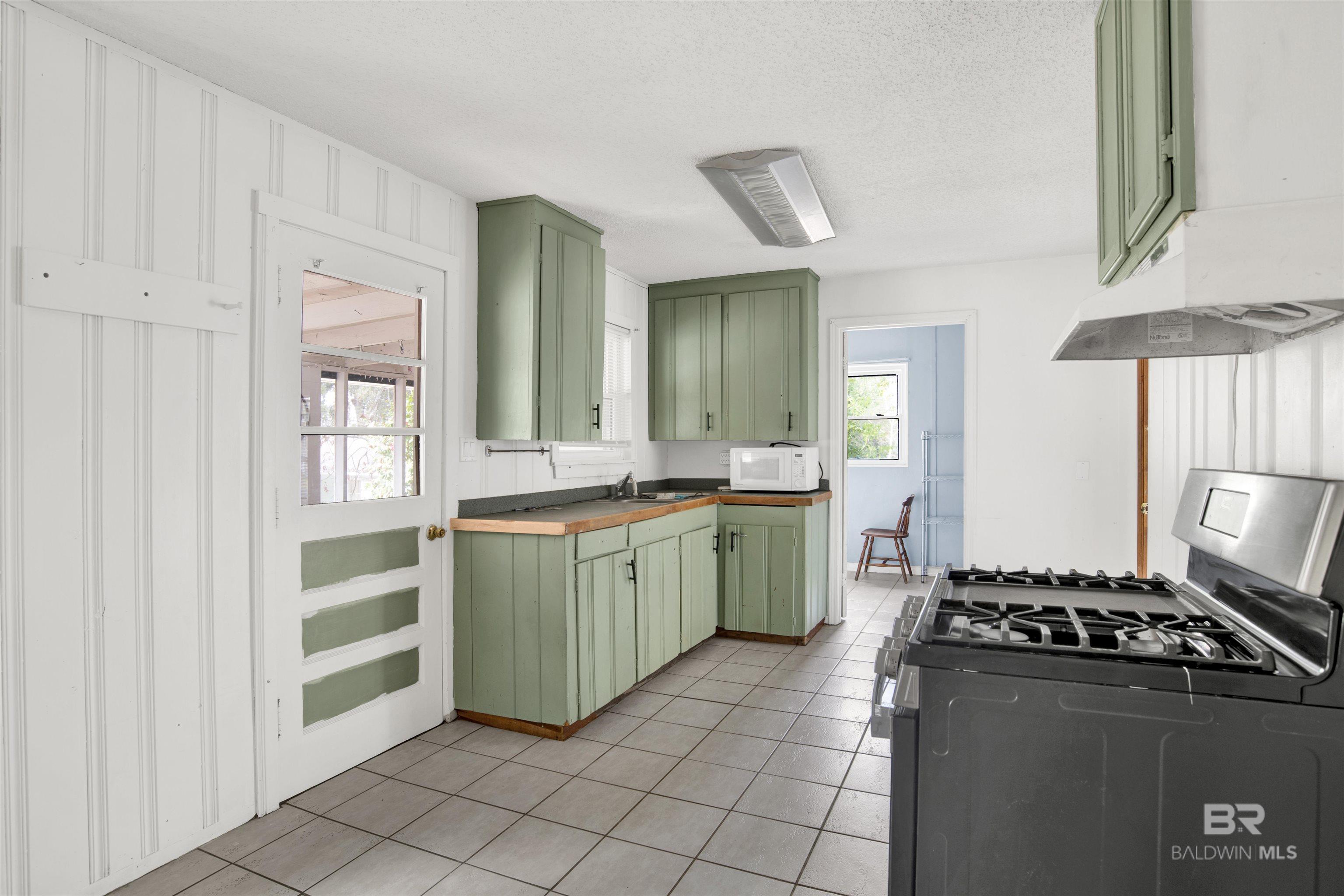 54 Nichols Avenue, Fairhope, AL, 36532