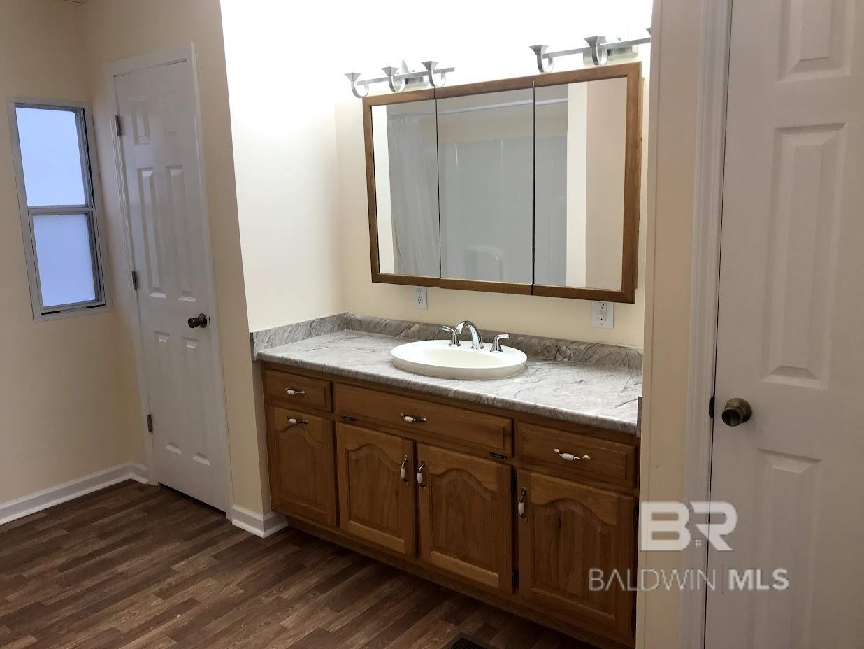 Robertsdale, AL, 36567