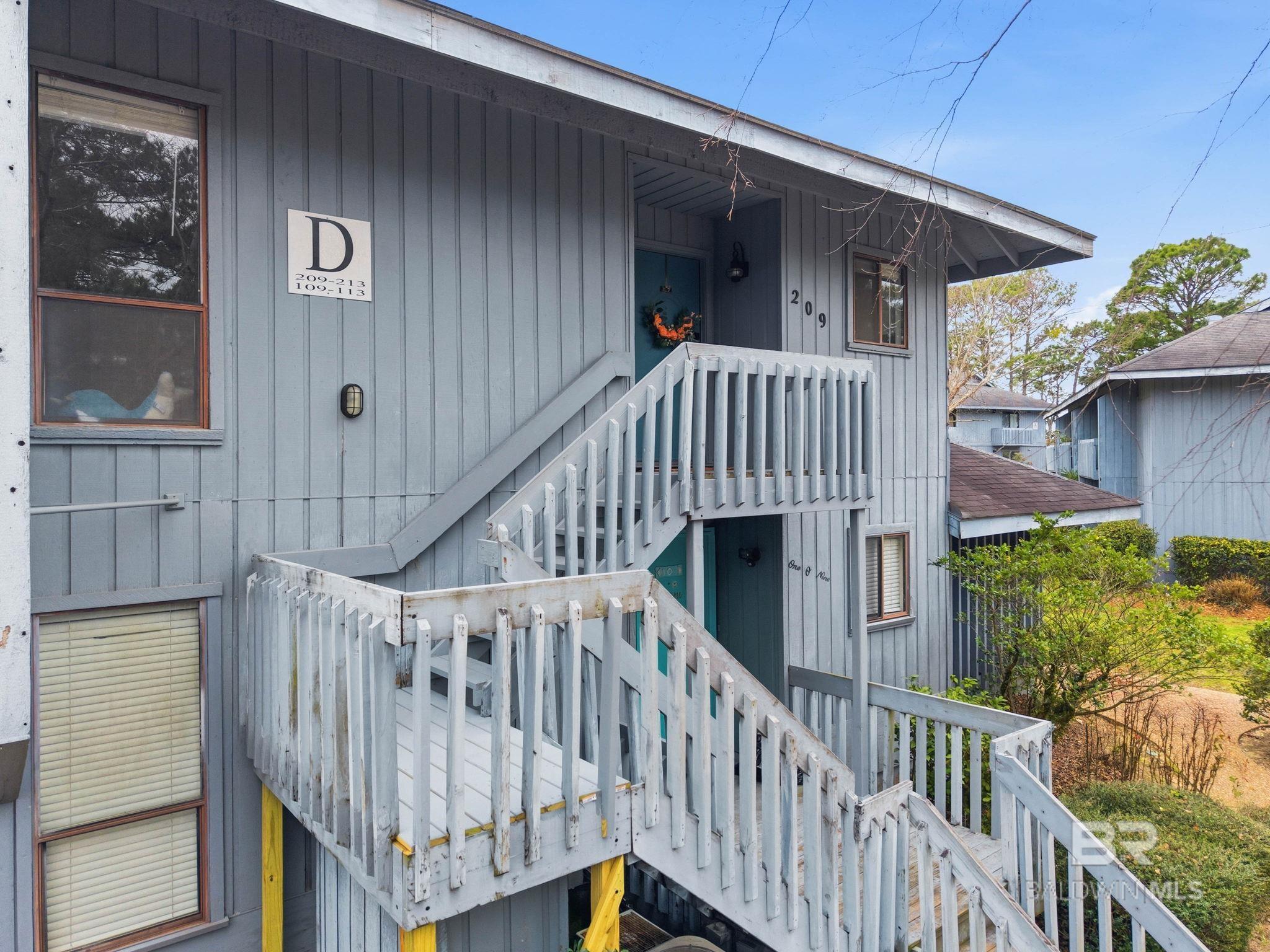 209 Golf Terrace #209