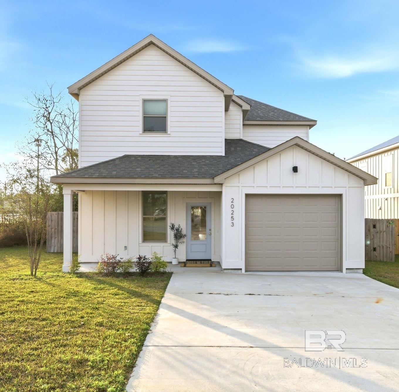 Gulf Shores Middle School - Homes for Sale