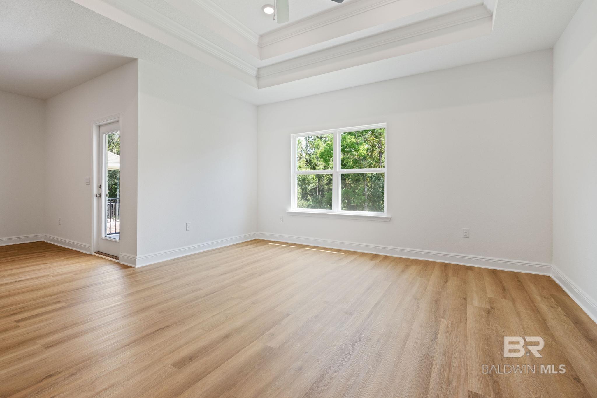 https://zimg.paragon.ice.com/ParagonImages/Property/PG/BCAR/392046/7/0/0/6488af5cfe73cb15dccc8a84326e60a0/7/d860fef6a6b062cb6bc969c46c0d600d/392046-2611d24d-c89c-4d17-883d-577c08e20307.JPG