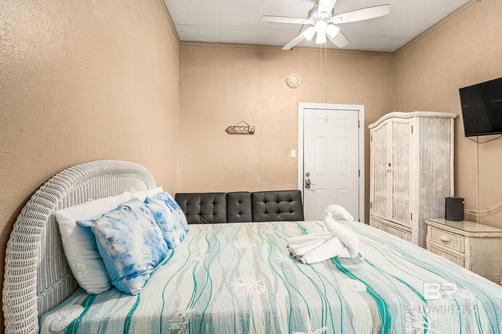 200 E Beach Boulevard UNIT 301, Gulf Shores, AL, 36542