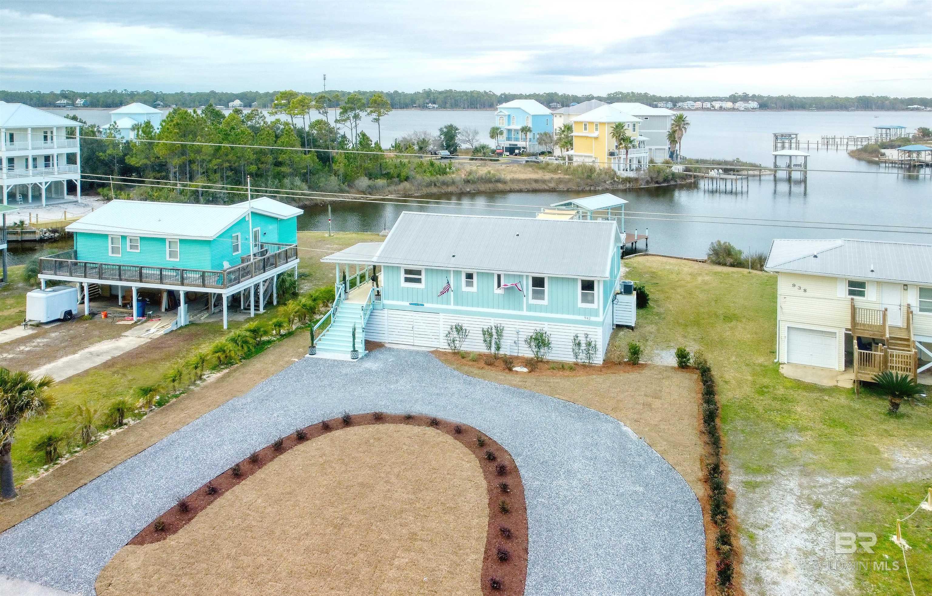 942 W Lagoon Avenue, Gulf Shores, AL, 36542