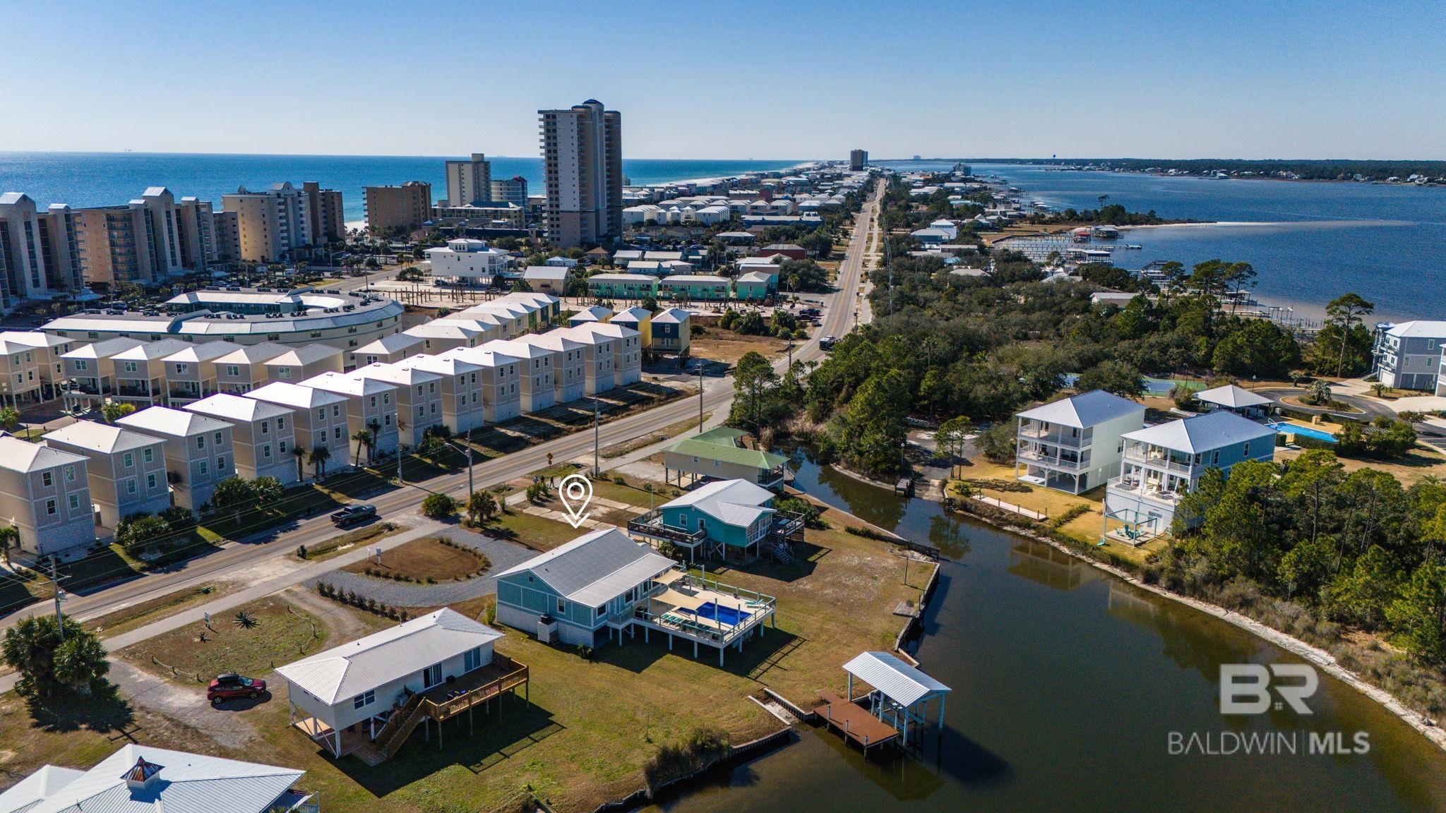 942 W Lagoon Avenue, Gulf Shores, AL, 36542