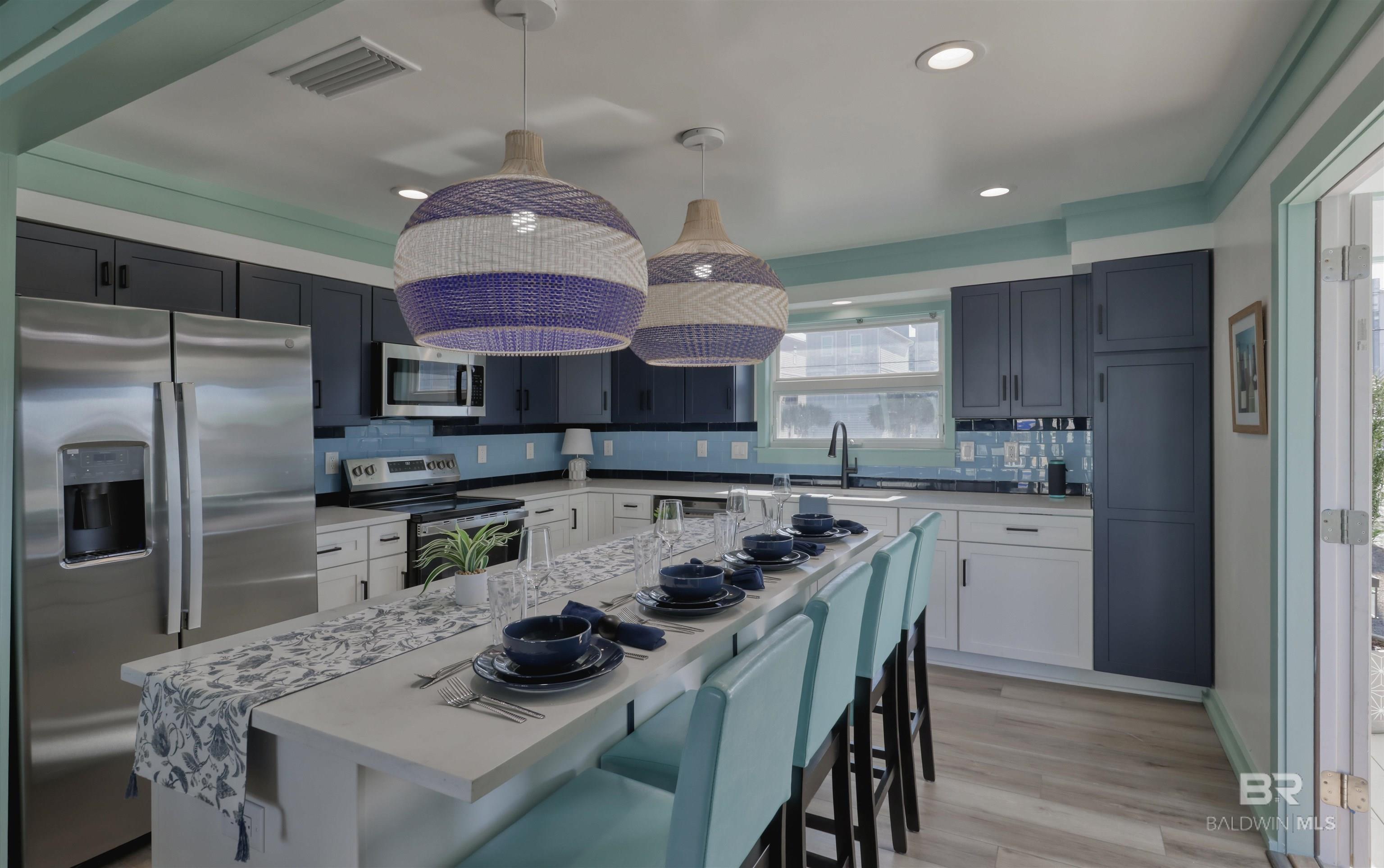 942 W Lagoon Avenue, Gulf Shores, AL, 36542