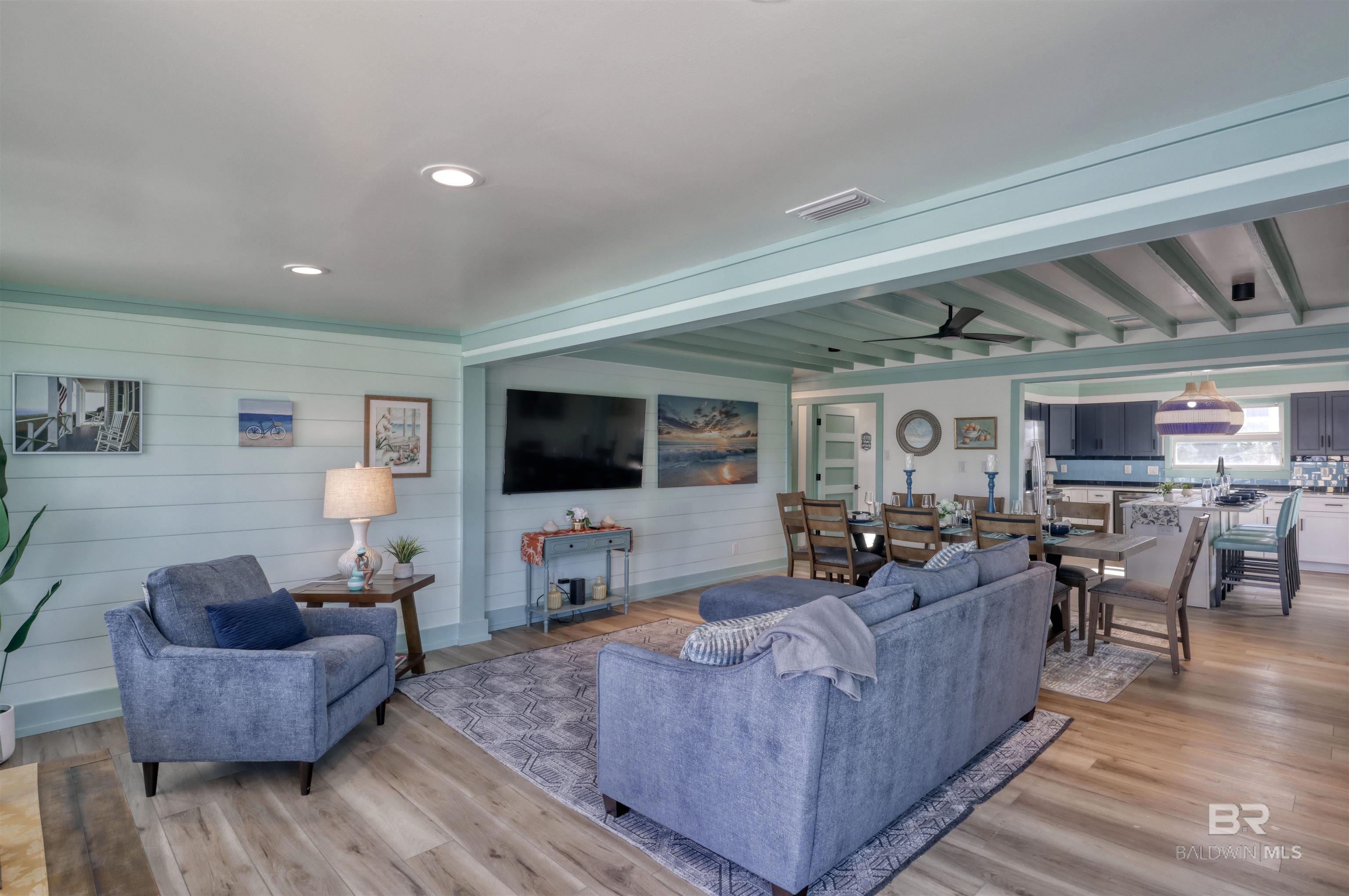 942 W Lagoon Avenue, Gulf Shores, AL, 36542