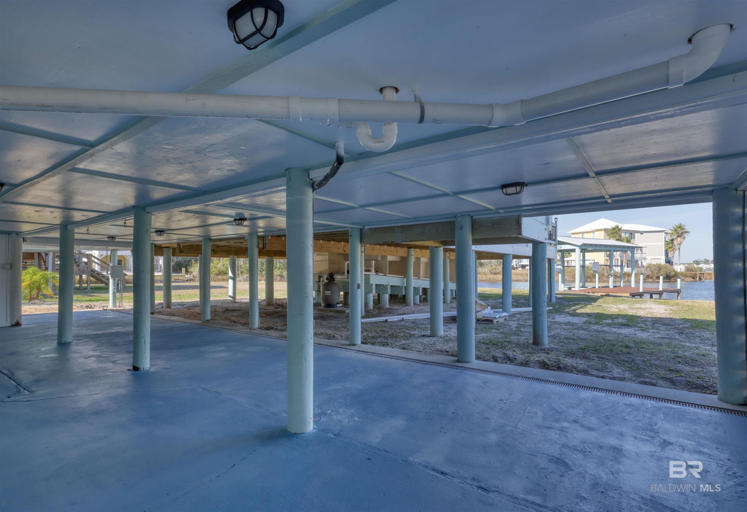 942 W Lagoon Avenue, Gulf Shores, AL, 36542