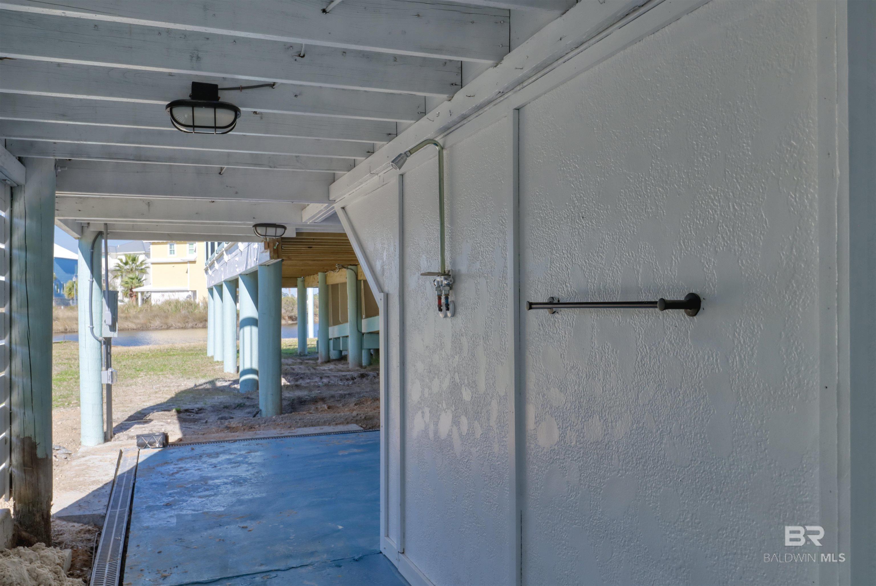 942 W Lagoon Avenue, Gulf Shores, AL, 36542