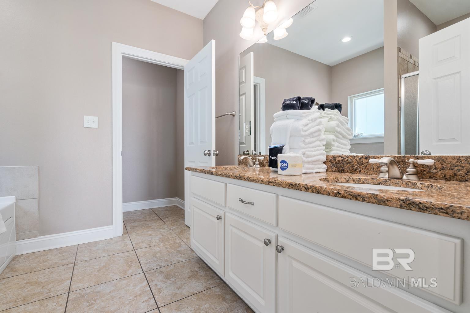 1402 W Dune Drive, Gulf Shores, AL, 36542