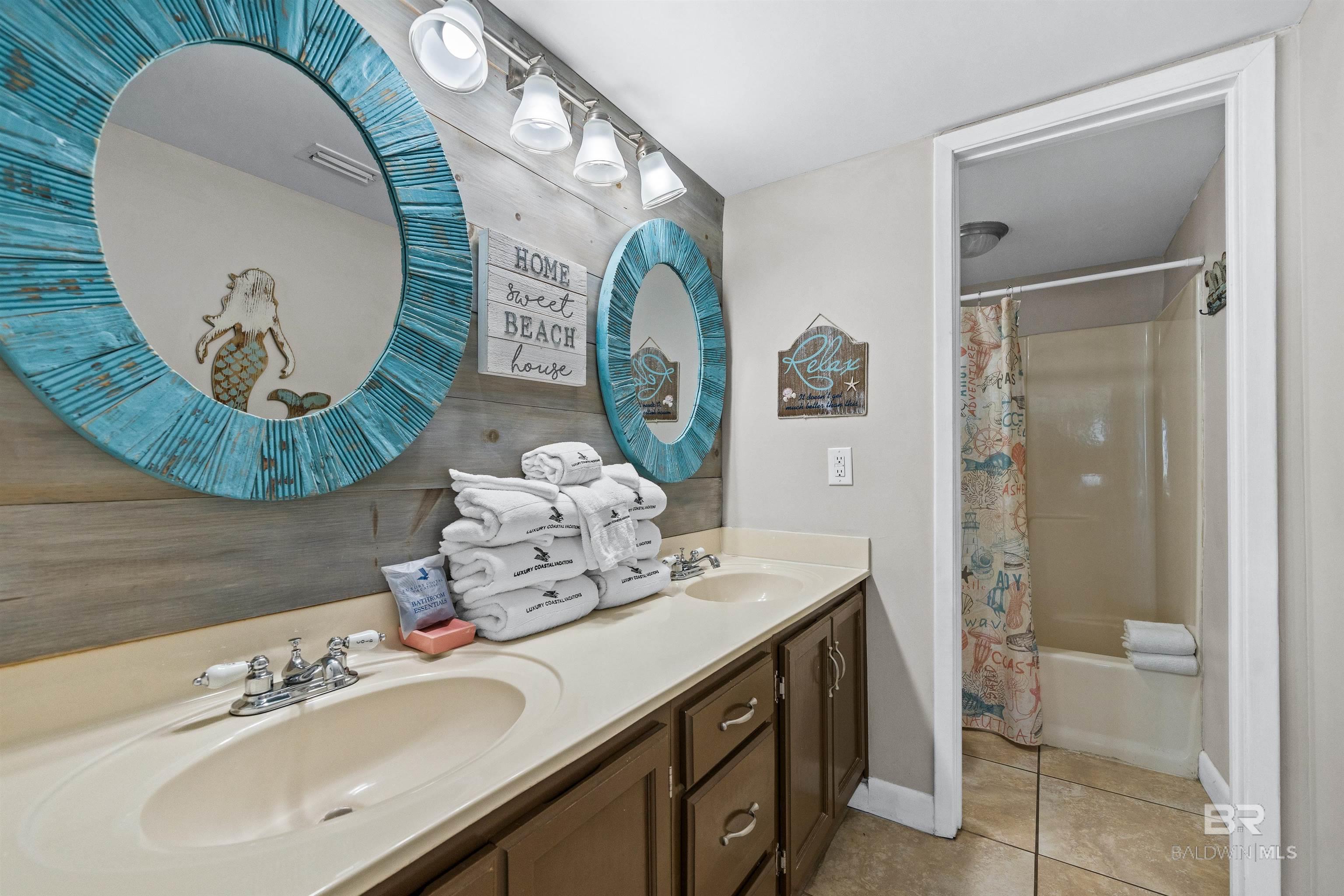 327 E Beach Boulevard UNIT 7B, Gulf Shores, AL, 36542