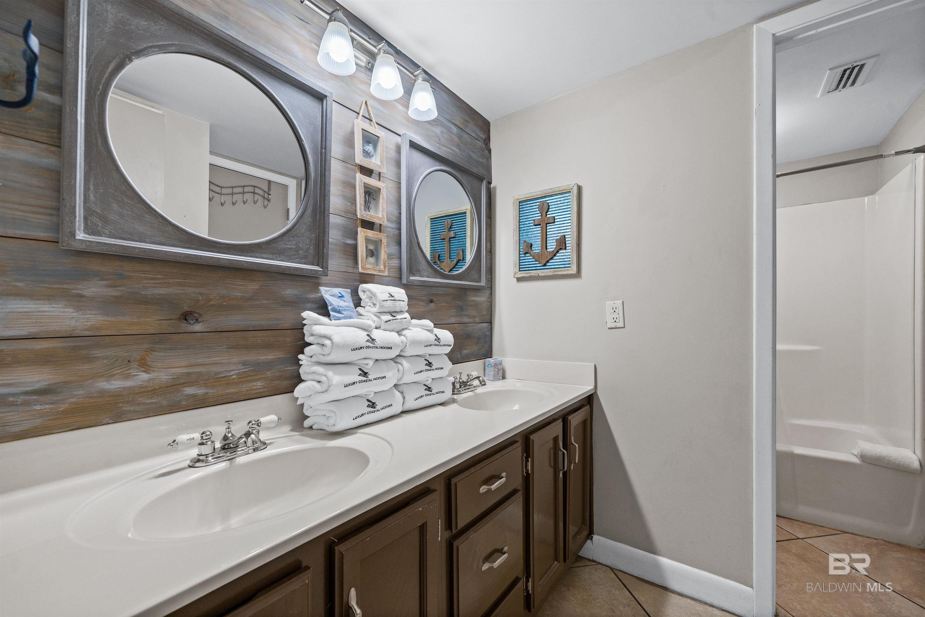 327 E Beach Boulevard UNIT 7B, Gulf Shores, AL, 36542