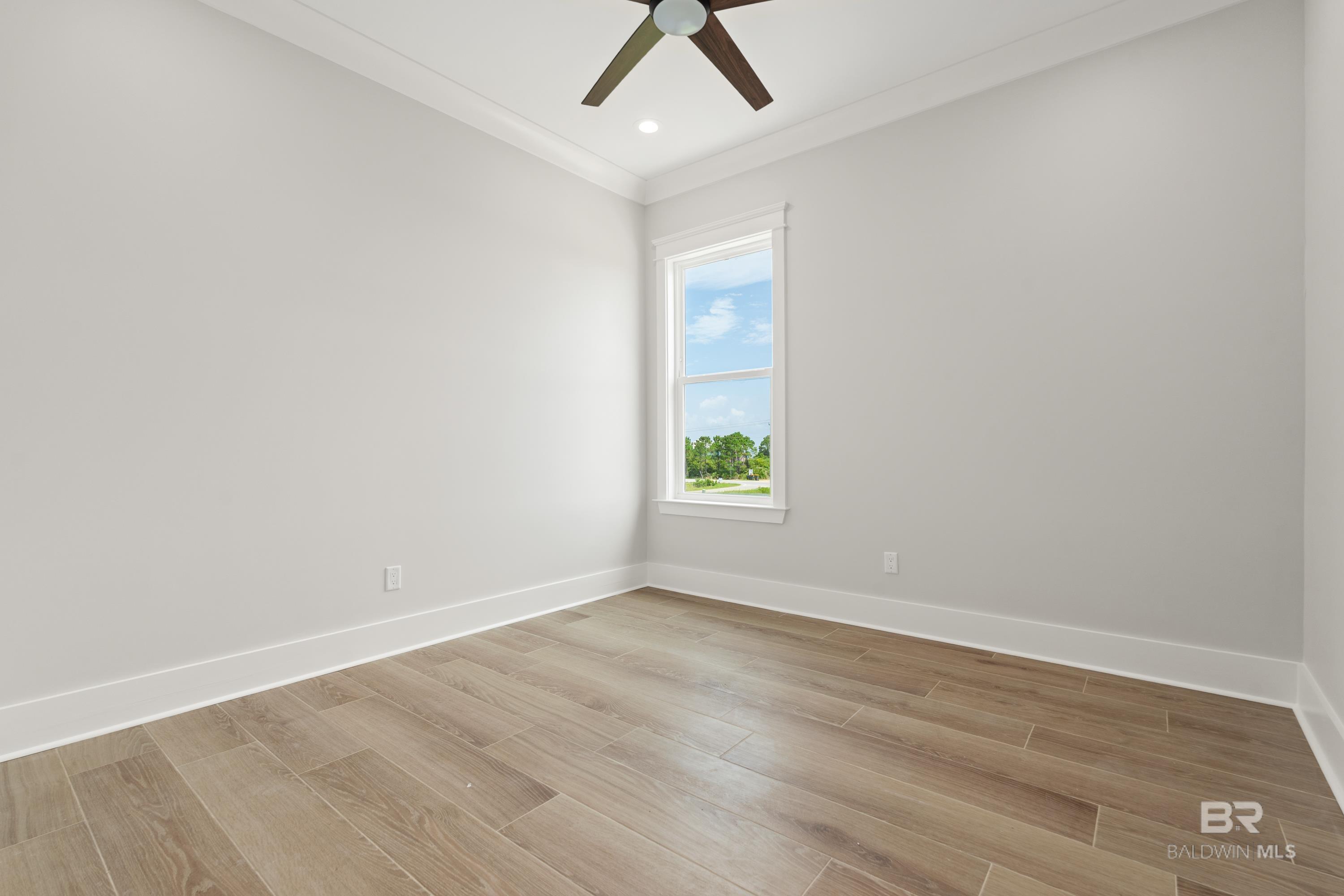 https://zimg.paragon.ice.com/ParagonImages/Property/PG/BCAR/392186/15/0/0/c3e468212efbb7b32320b9e757ac27c6/7/0cb28579eca7917a0c027b9141680408/392186-09ab47db-bea7-45ae-b57a-ab20b582b436.JPG