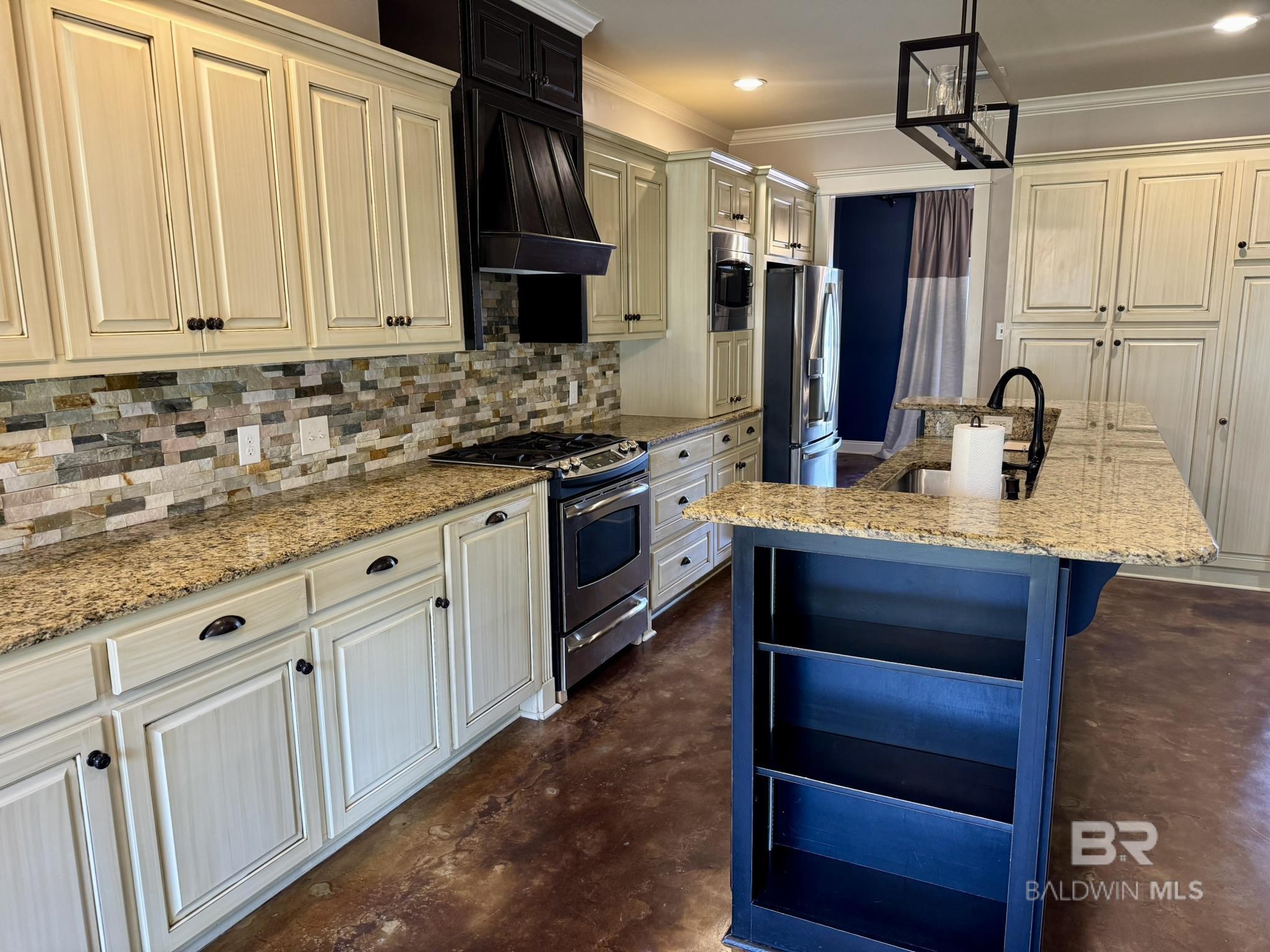 Spanish Fort, AL, 36527