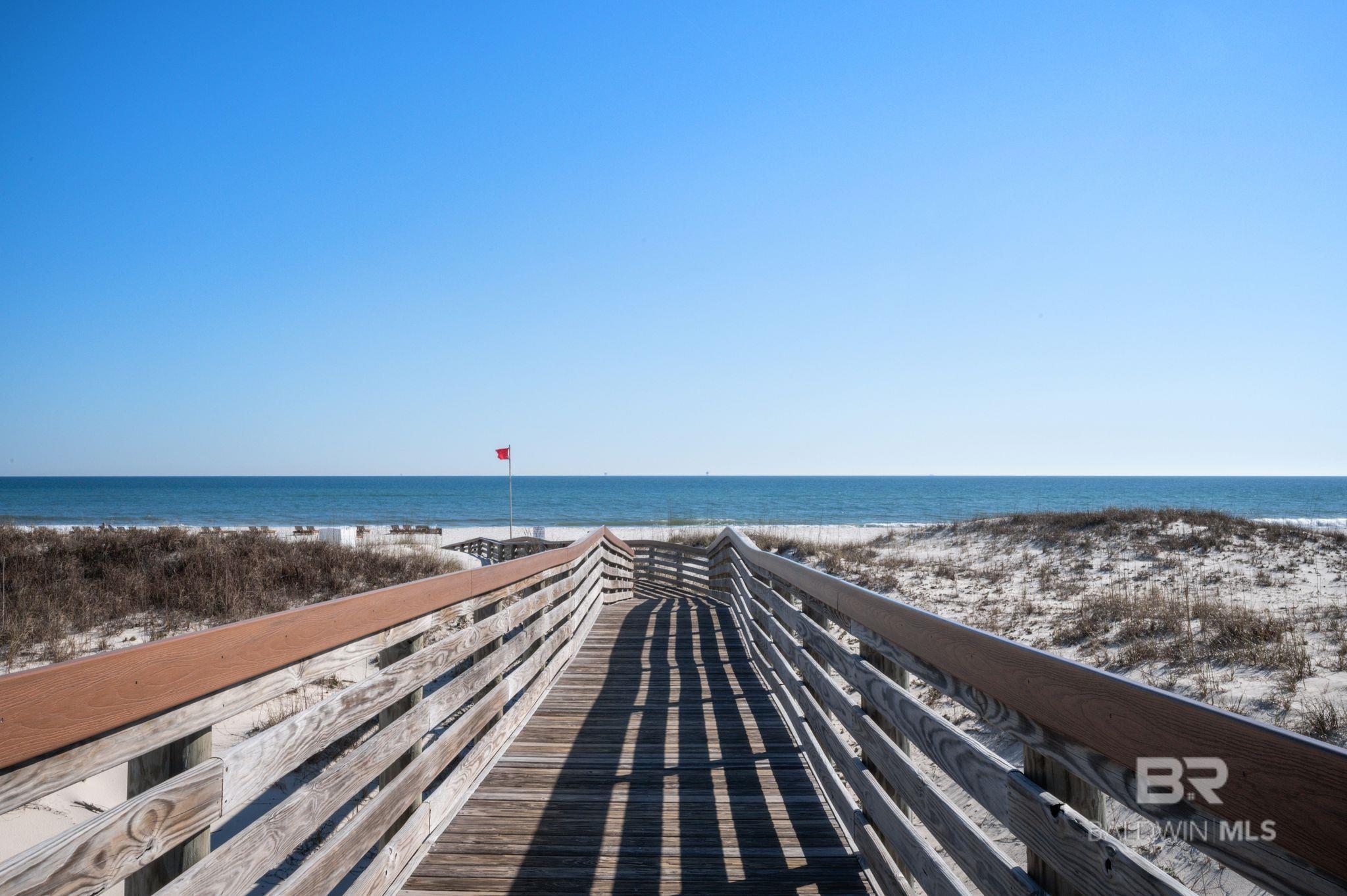 https://zimg.paragon.ice.com/ParagonImages/Property/PG/BCAR/392228/17/0/0/6fa721a988033963fa22acab179f4687/7/11bcf0341ce27529dd243b94e6b058c0/392228-A4CEF760-7AD6-4C29-AA17-CD32A2672AF3.JPG