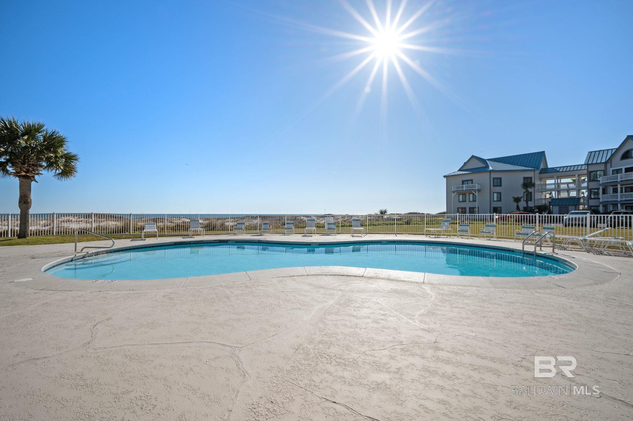 https://zimg.paragon.ice.com/ParagonImages/Property/PG/BCAR/392228/24/0/0/4d5ae62eaacb7745cdf78c06af307719/7/11bcf0341ce27529dd243b94e6b058c0/392228-80E1277F-741E-42A3-9A31-231130F342F4.JPG